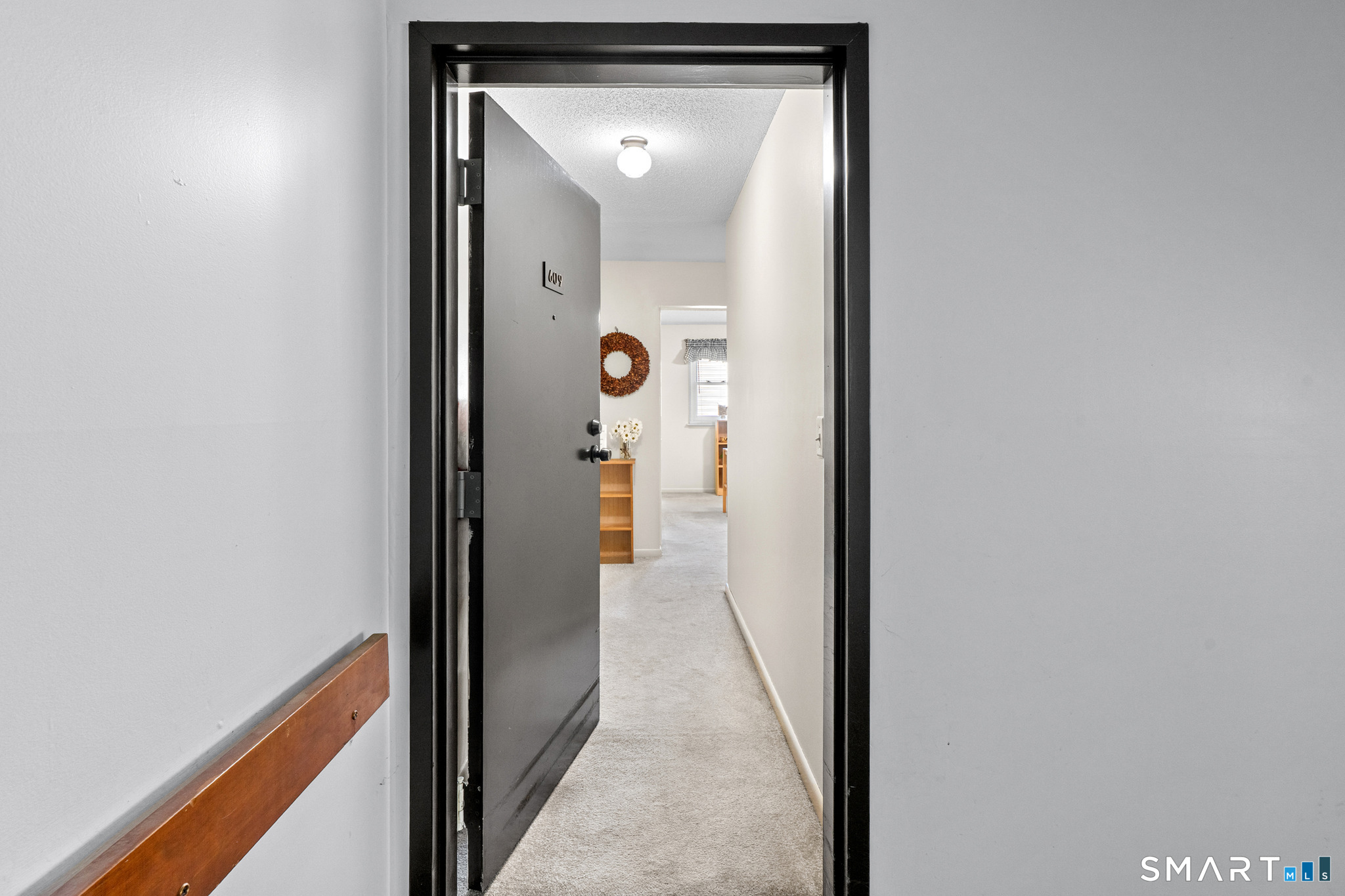 609 Twin Circle 609 Drive Property Photo 4