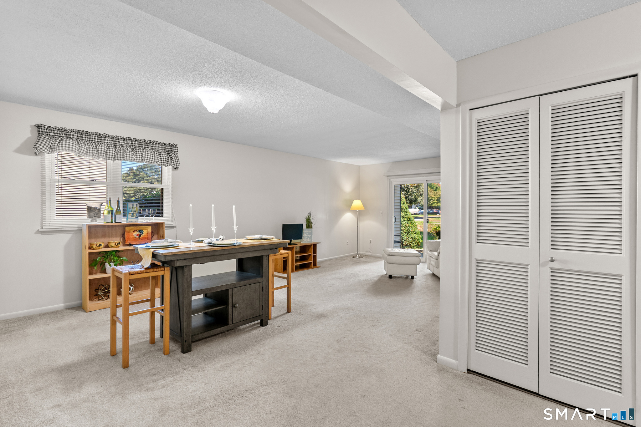 609 Twin Circle 609 Drive Property Photo 6