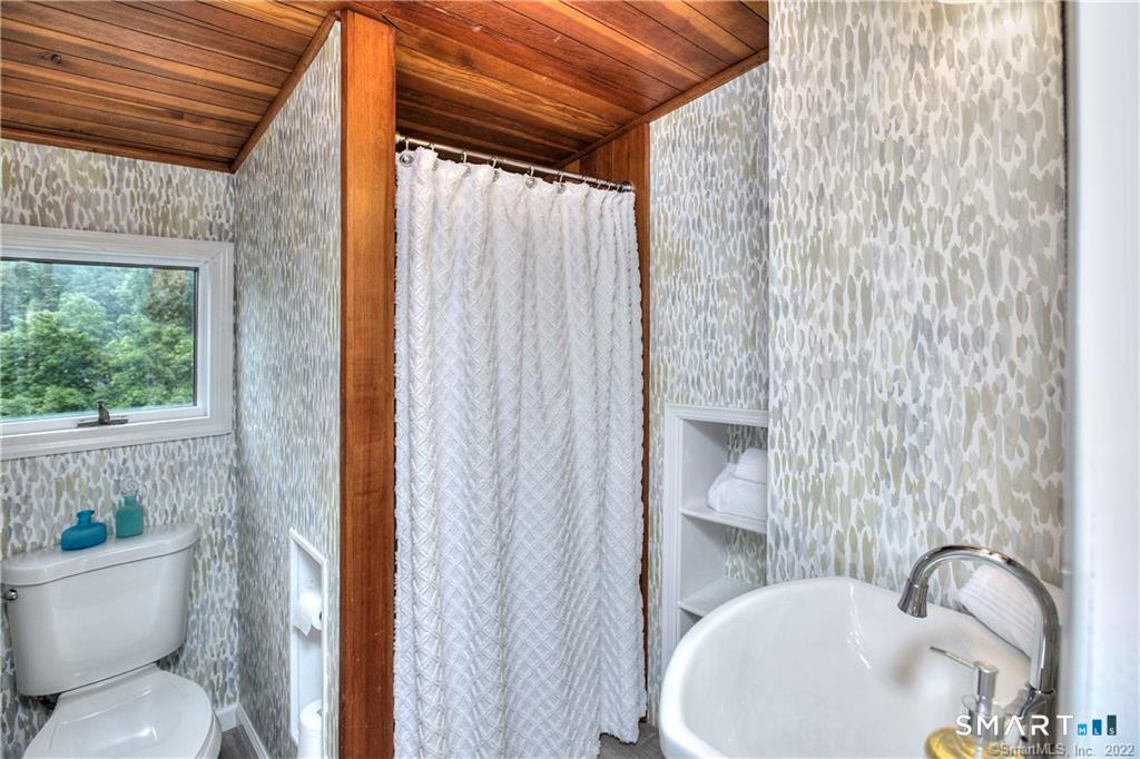 151 Sasapequan Road Property Photo 16