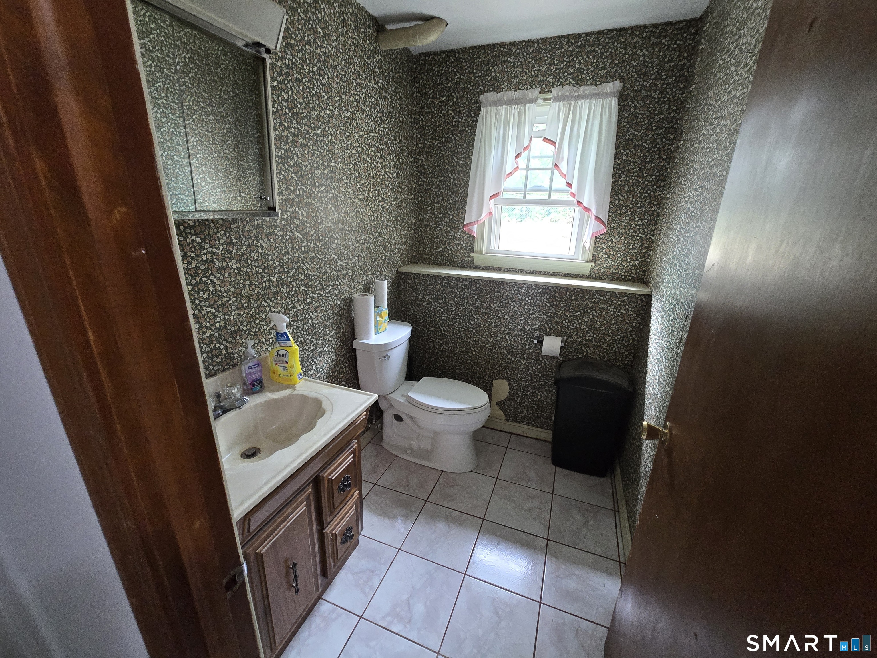 409 Torringford East Street Property Photo 16