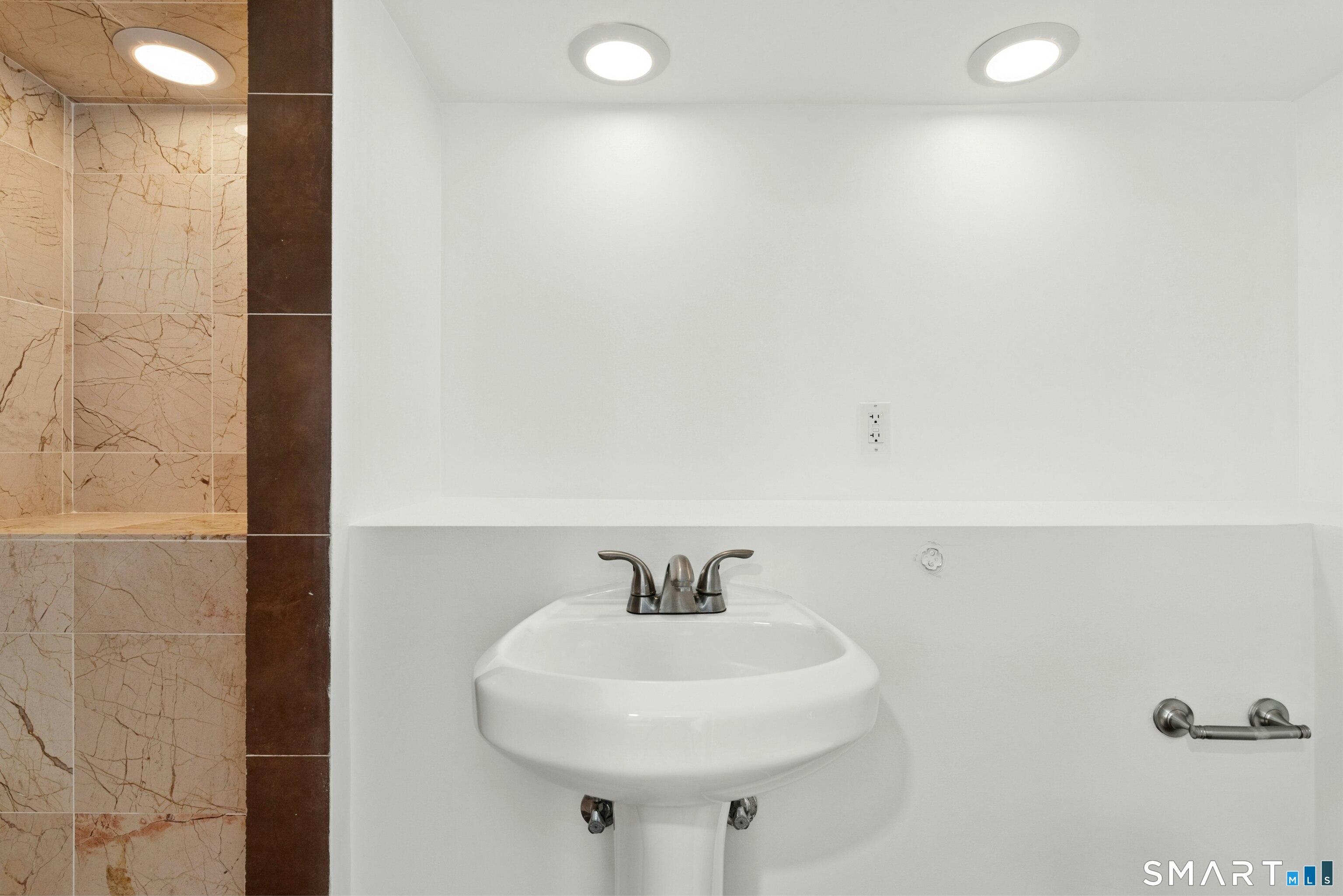 13 Chestnut Street Property Photo 21