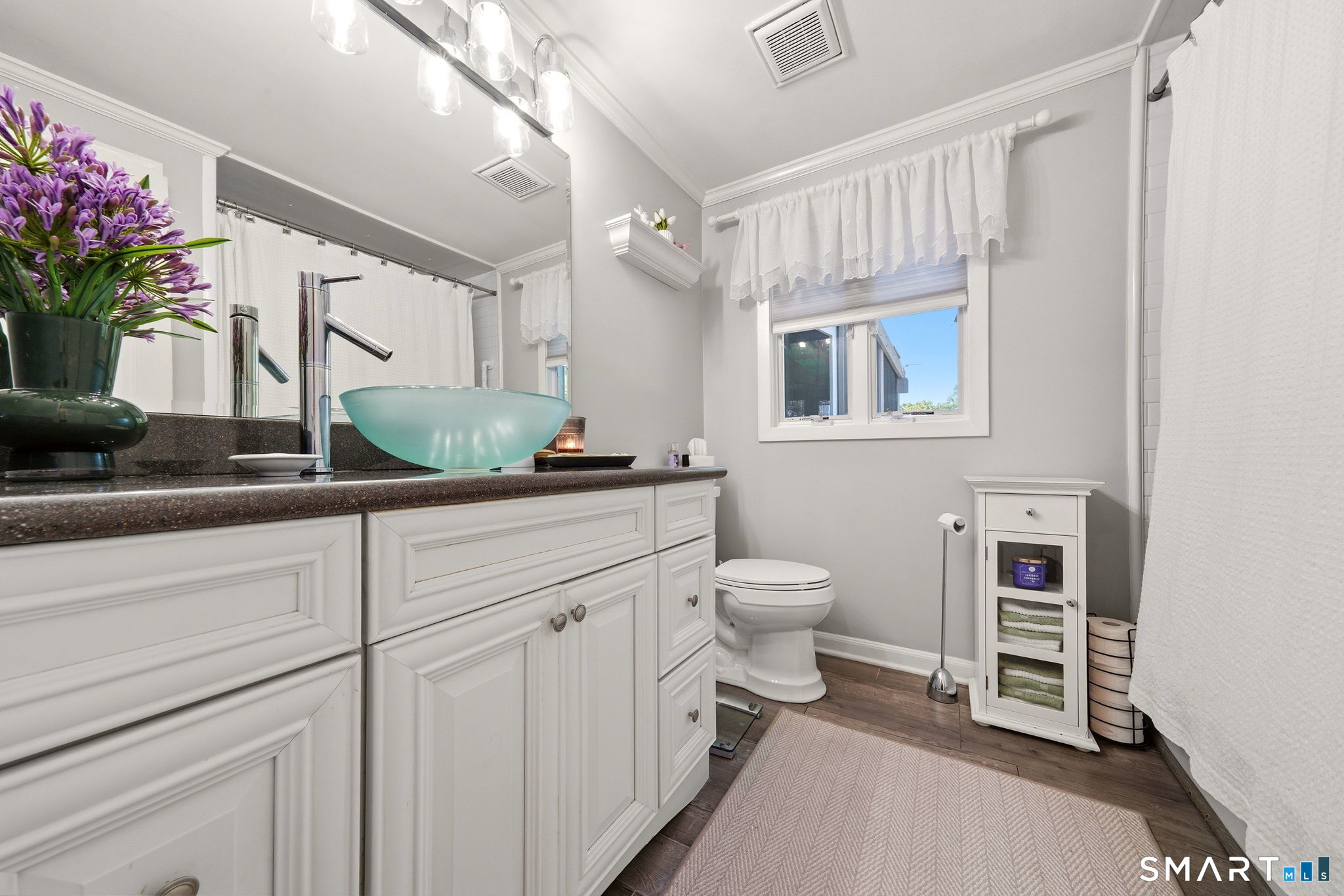 61 Scribner Avenue Property Photo 8