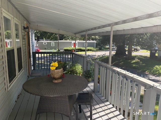 33 Green Acres Park Drive Property Photo 1