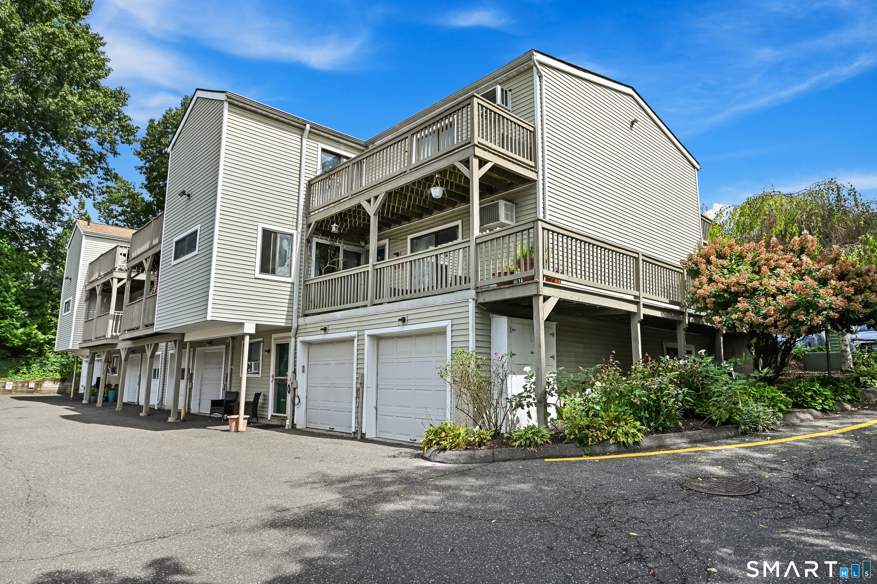 95 Park 14 Avenue Property Photo 35