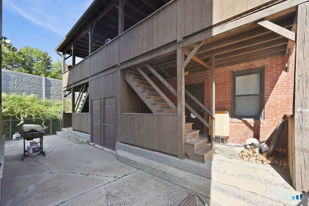 61 Main East Street Property Photo 18