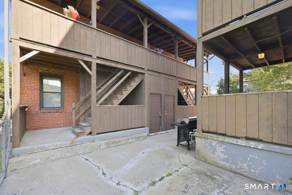 61 Main East Street Property Photo 19