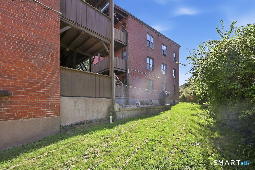 61 Main East Street Property Photo 21