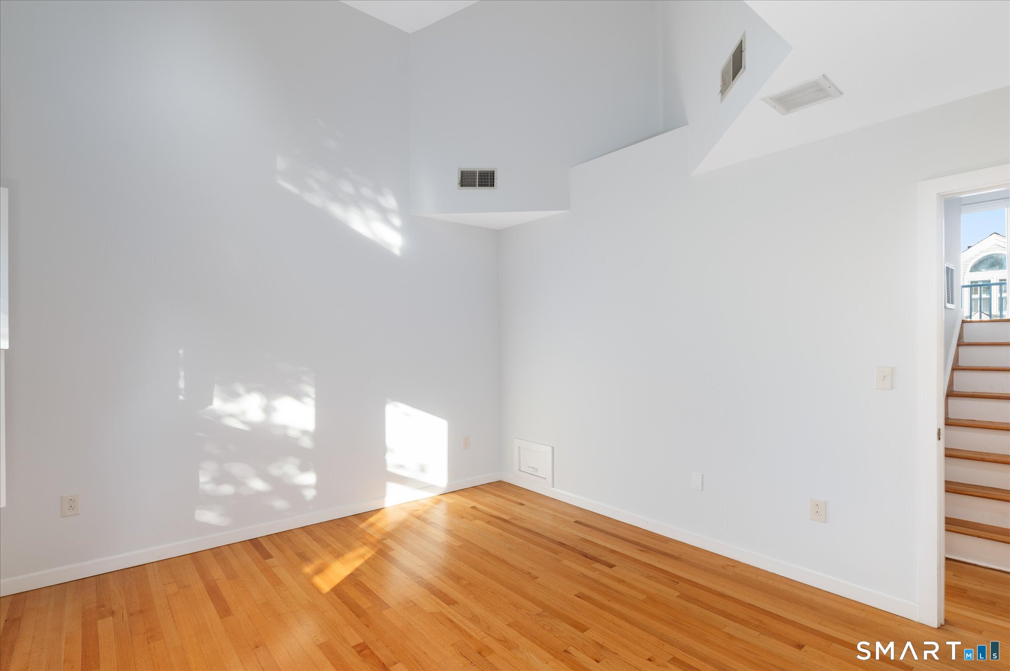 239 Front B Street Property Photo 19