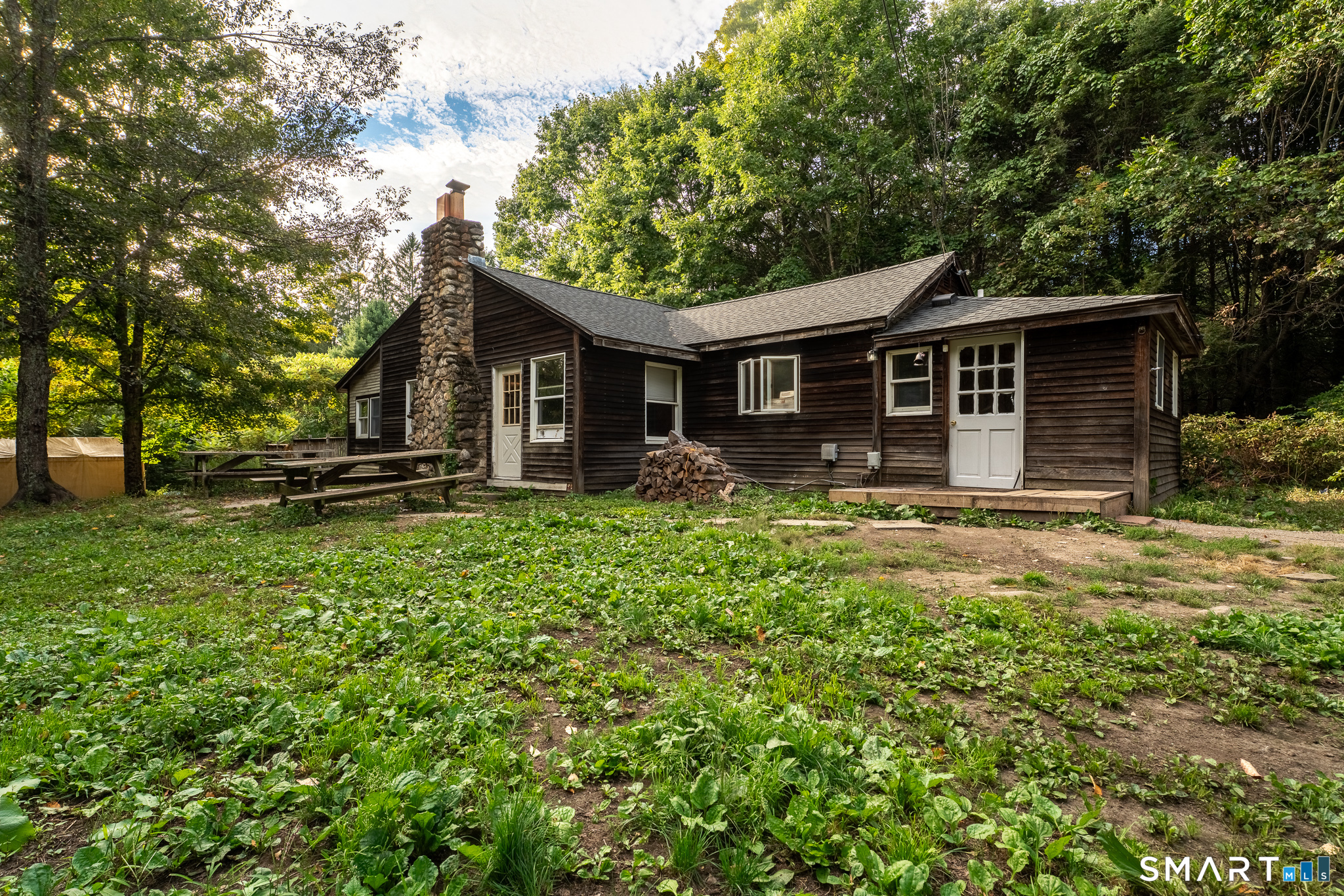 320 Colebrook Road Property Photo 1