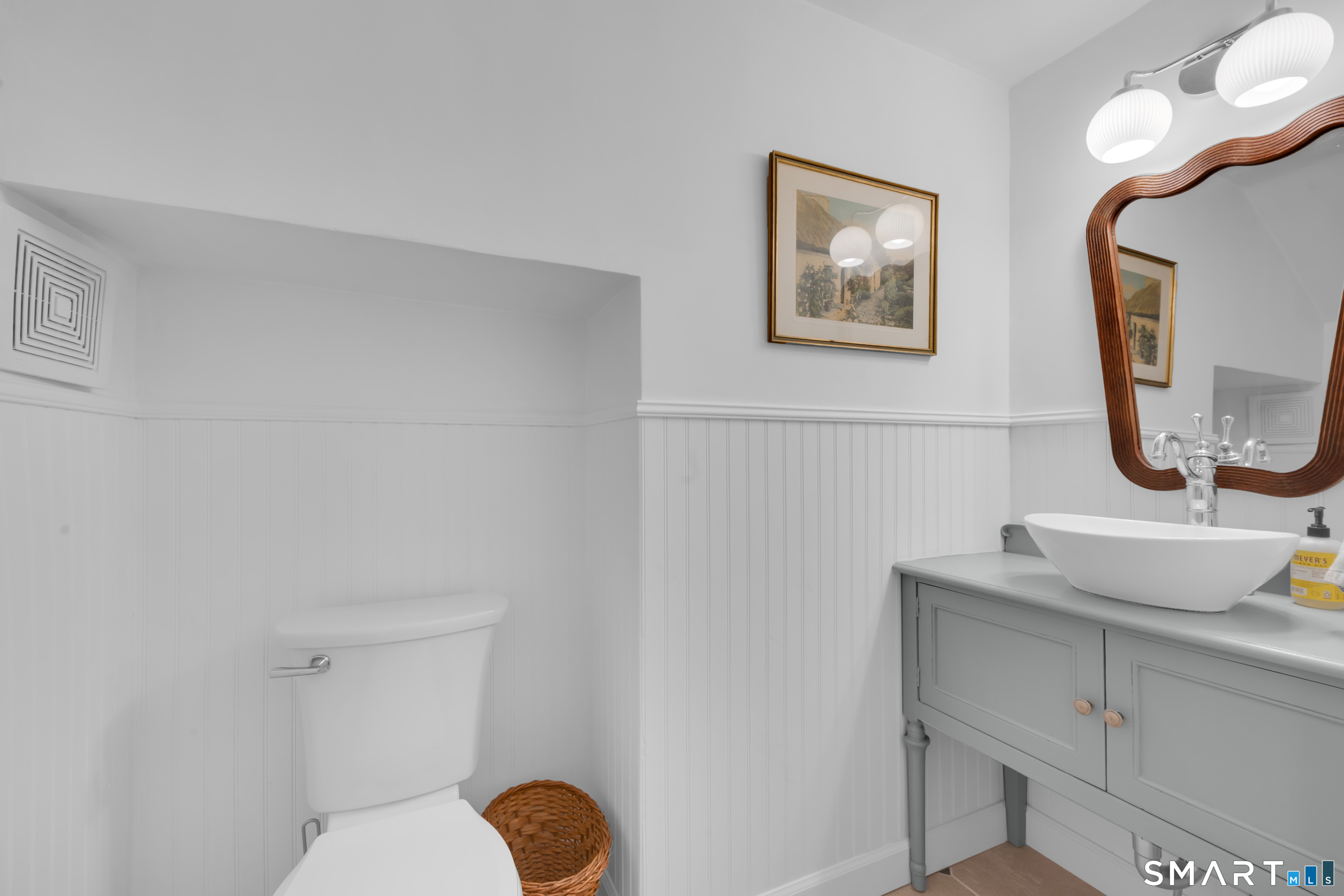 354 Pomfret Street Property Photo 18
