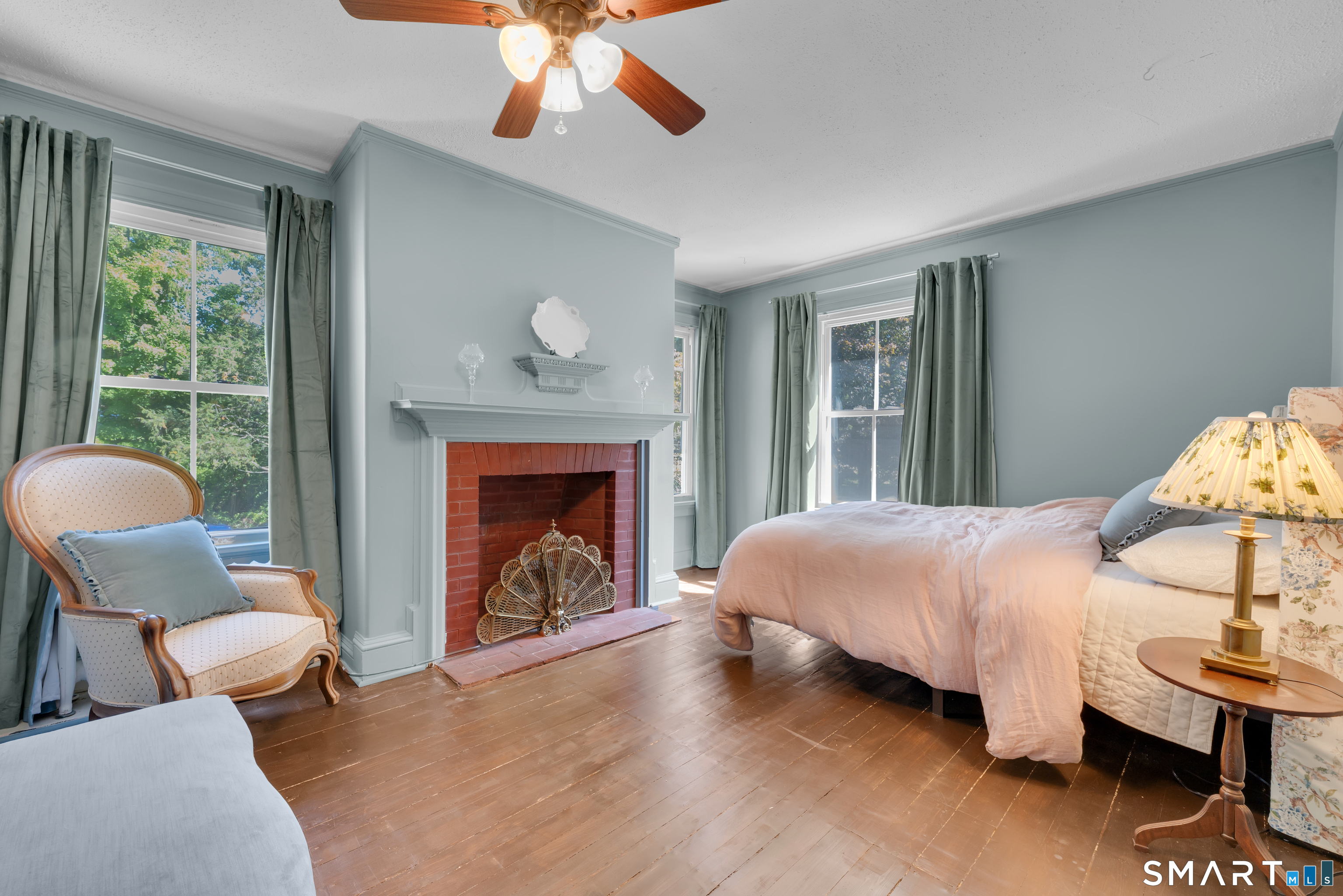 354 Pomfret Street Property Photo 23