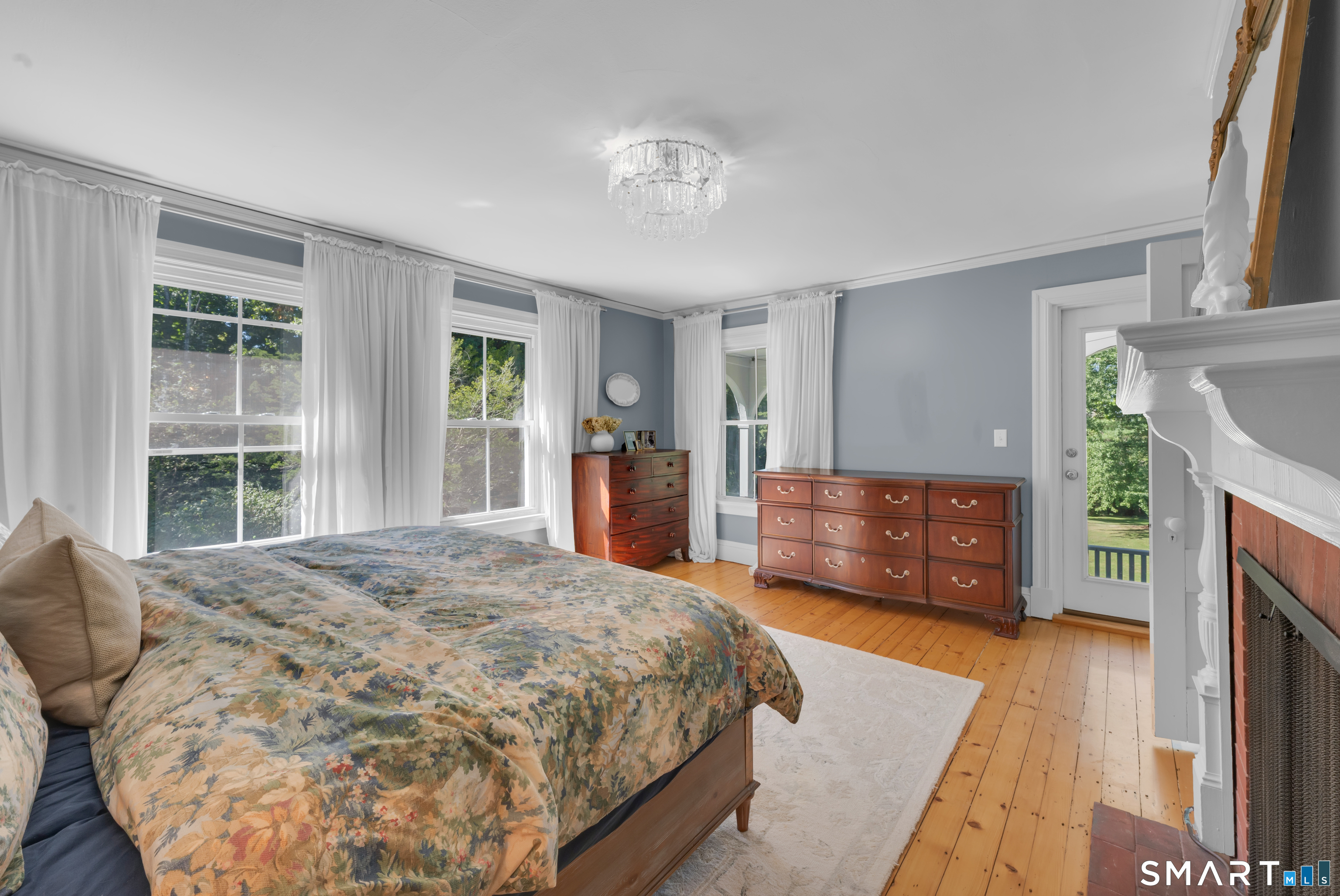354 Pomfret Street Property Photo 24