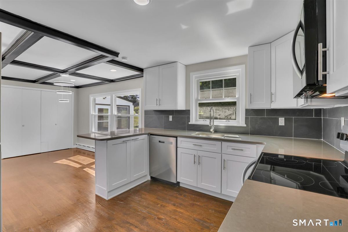56 Highland Avenue Property Photo 4