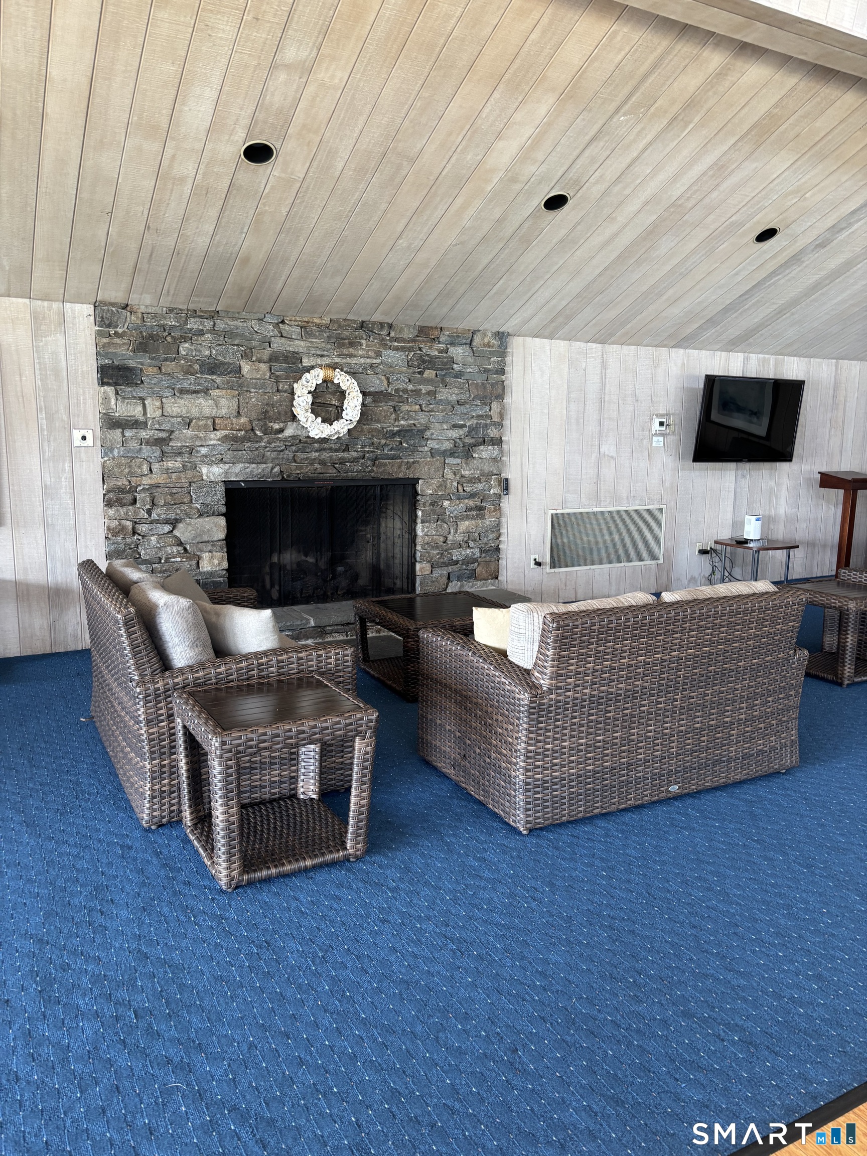 24 Harbour D Village Property Photo 27