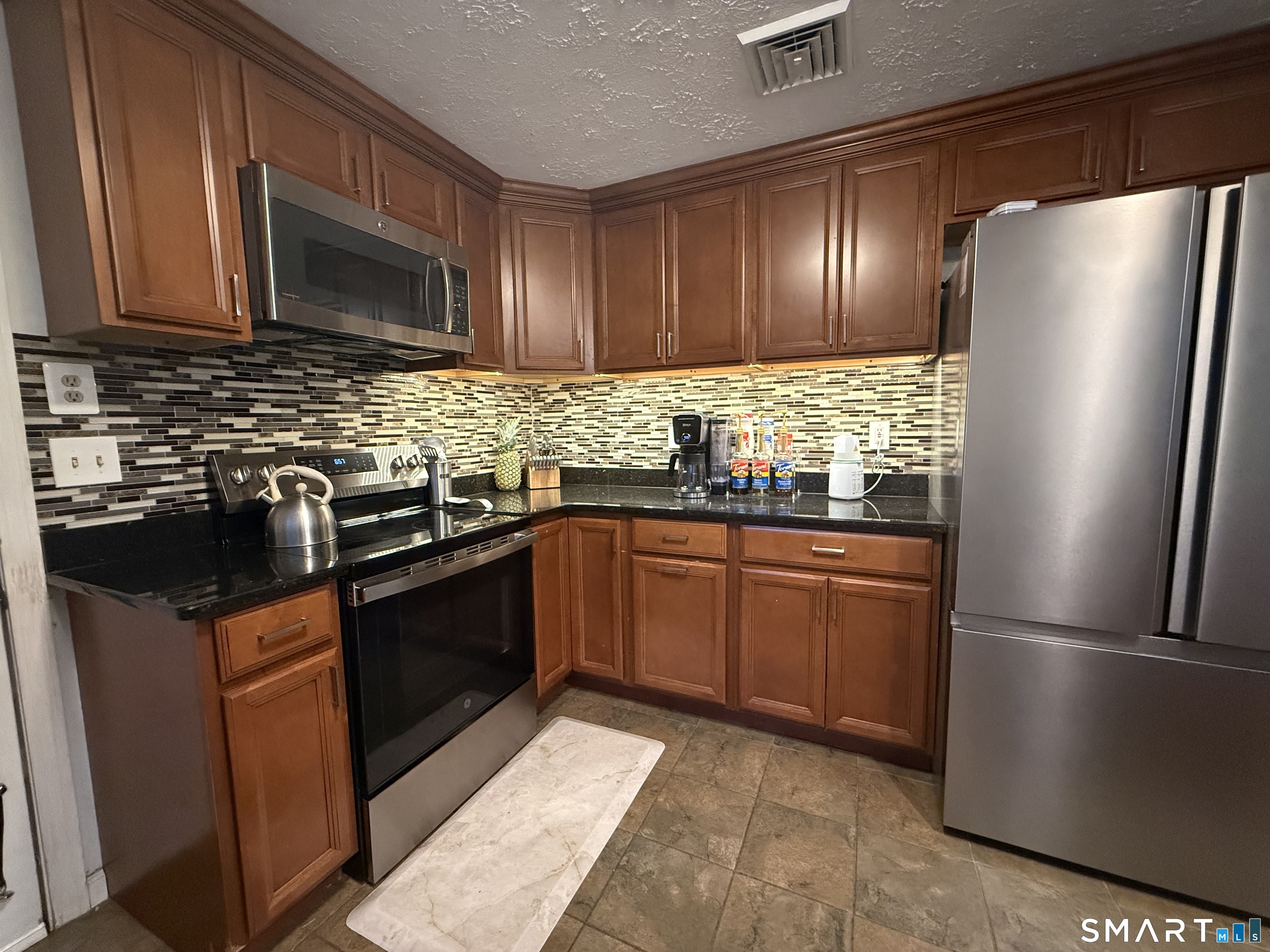 29 Maude Circle Property Photo 1