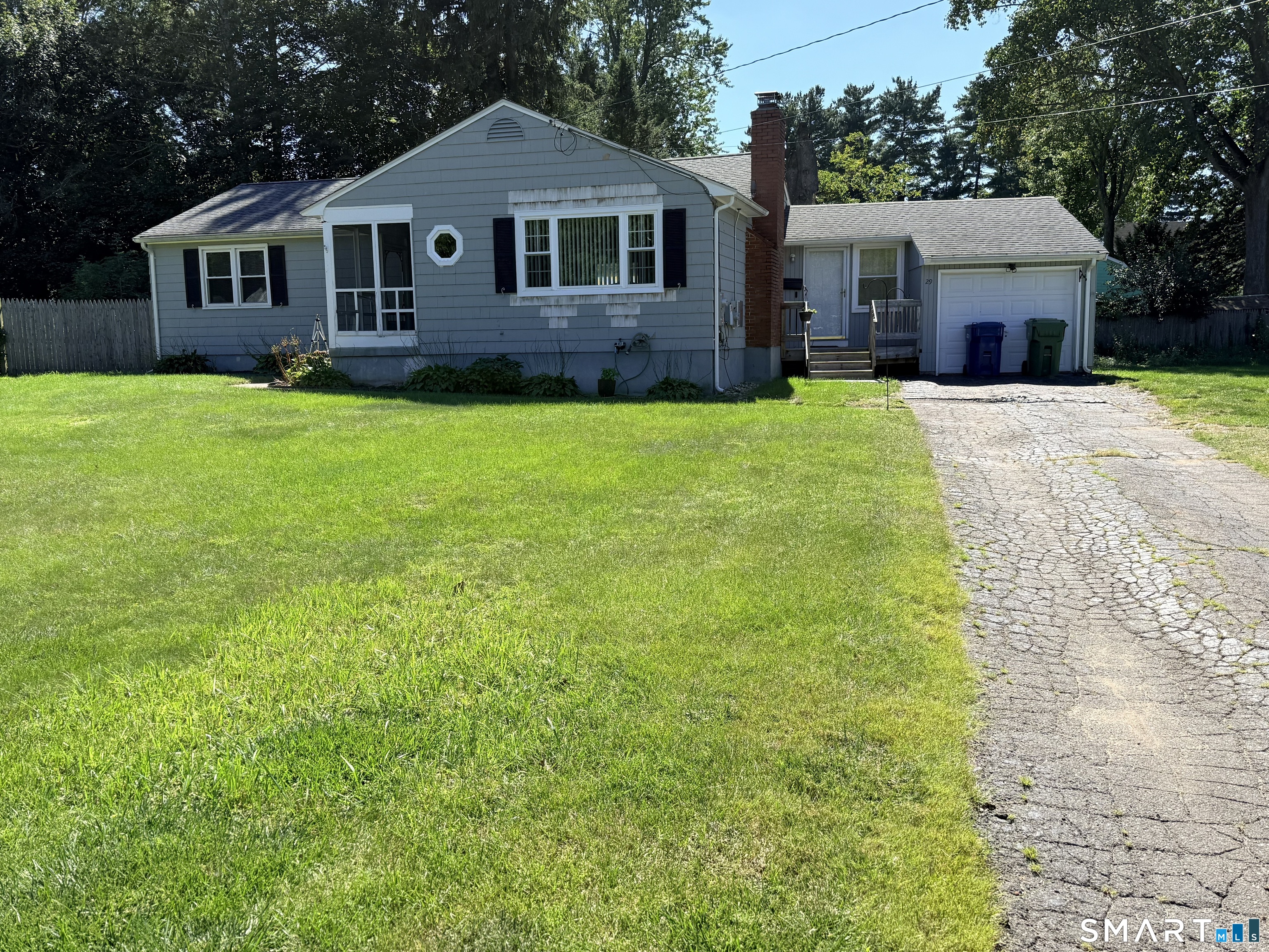 29 Maude Circle Property Photo 1