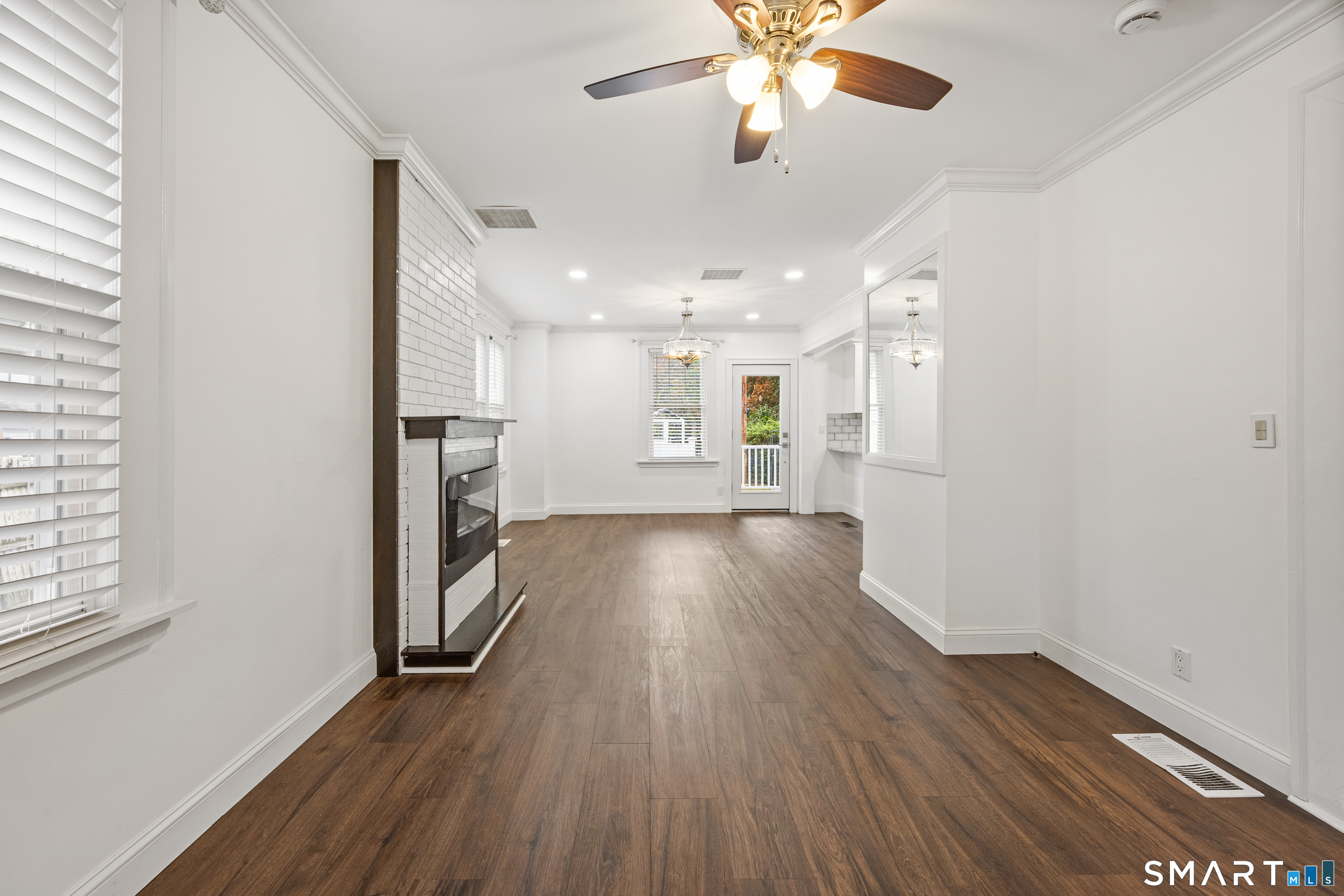 27 Seminole Avenue Property Photo 5