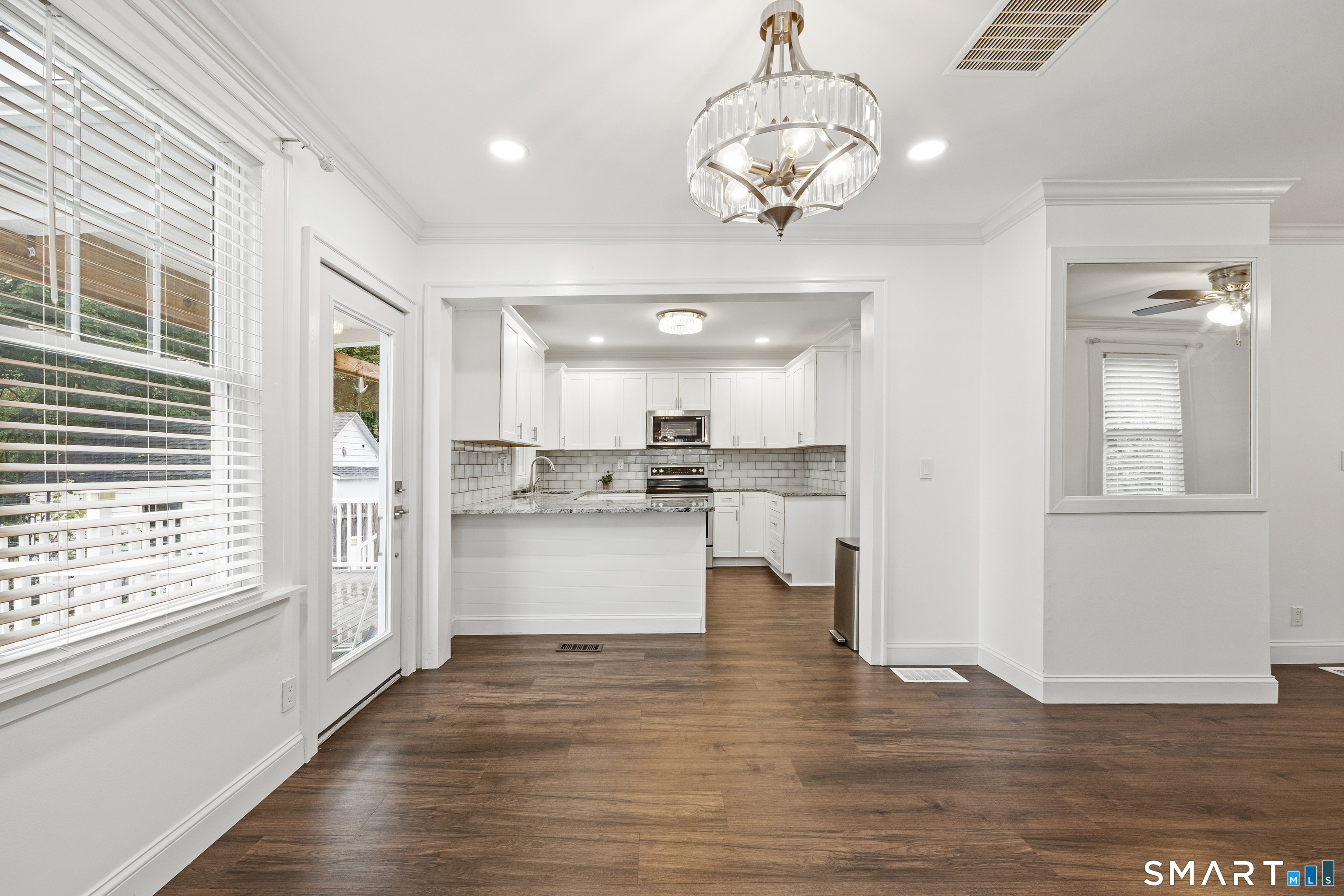 27 Seminole Avenue Property Photo 8