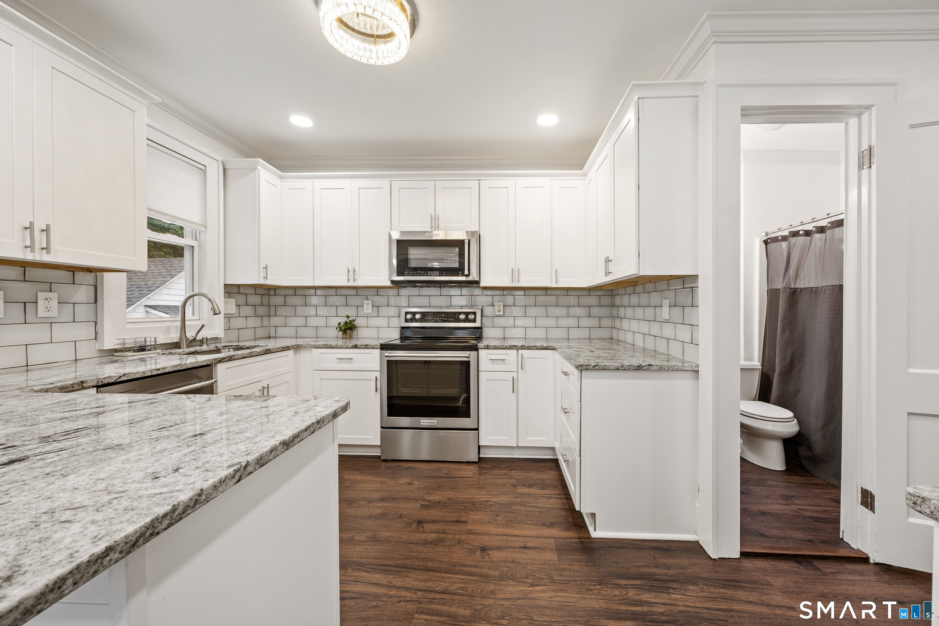 27 Seminole Avenue Property Photo 10