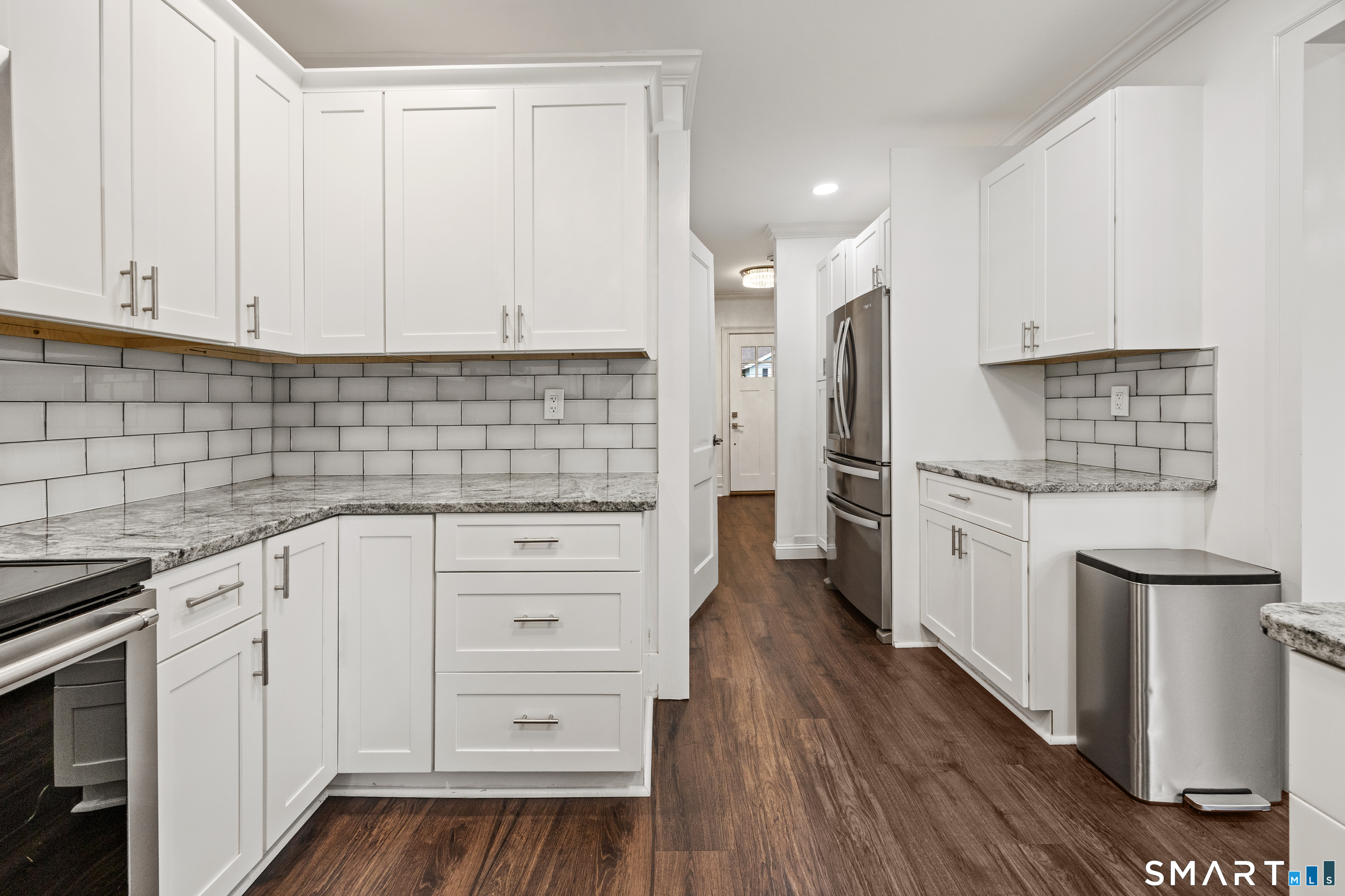 27 Seminole Avenue Property Photo 12