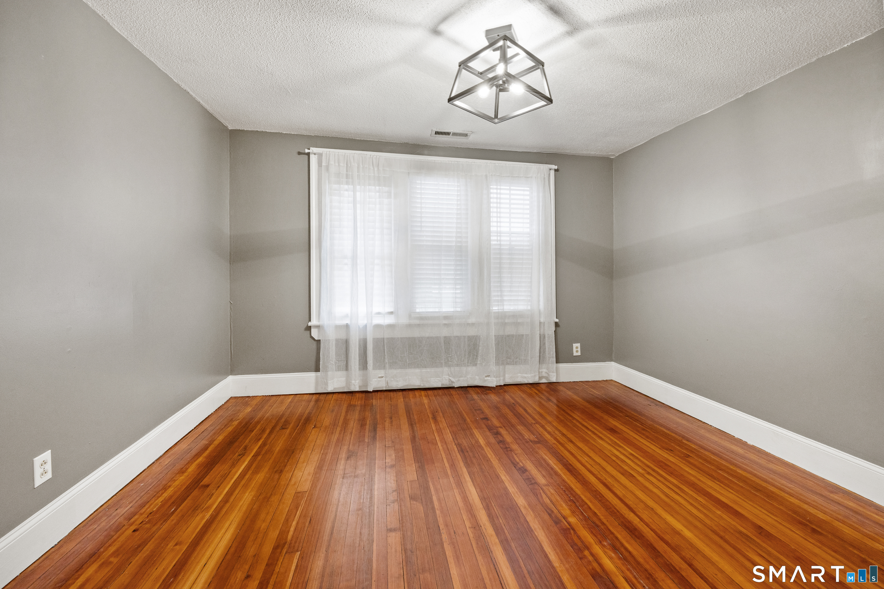 27 Seminole Avenue Property Photo 15