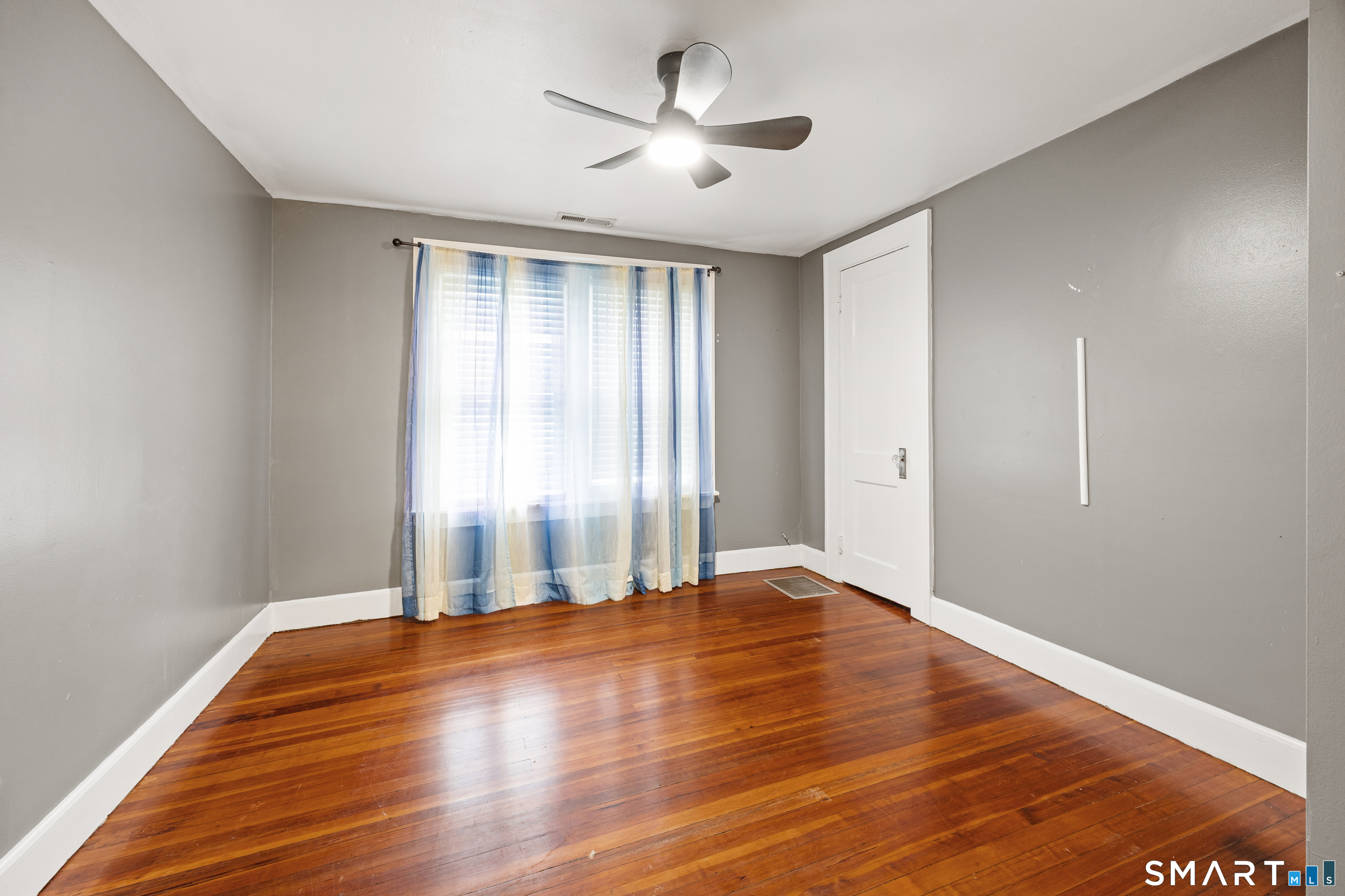 27 Seminole Avenue Property Photo 17