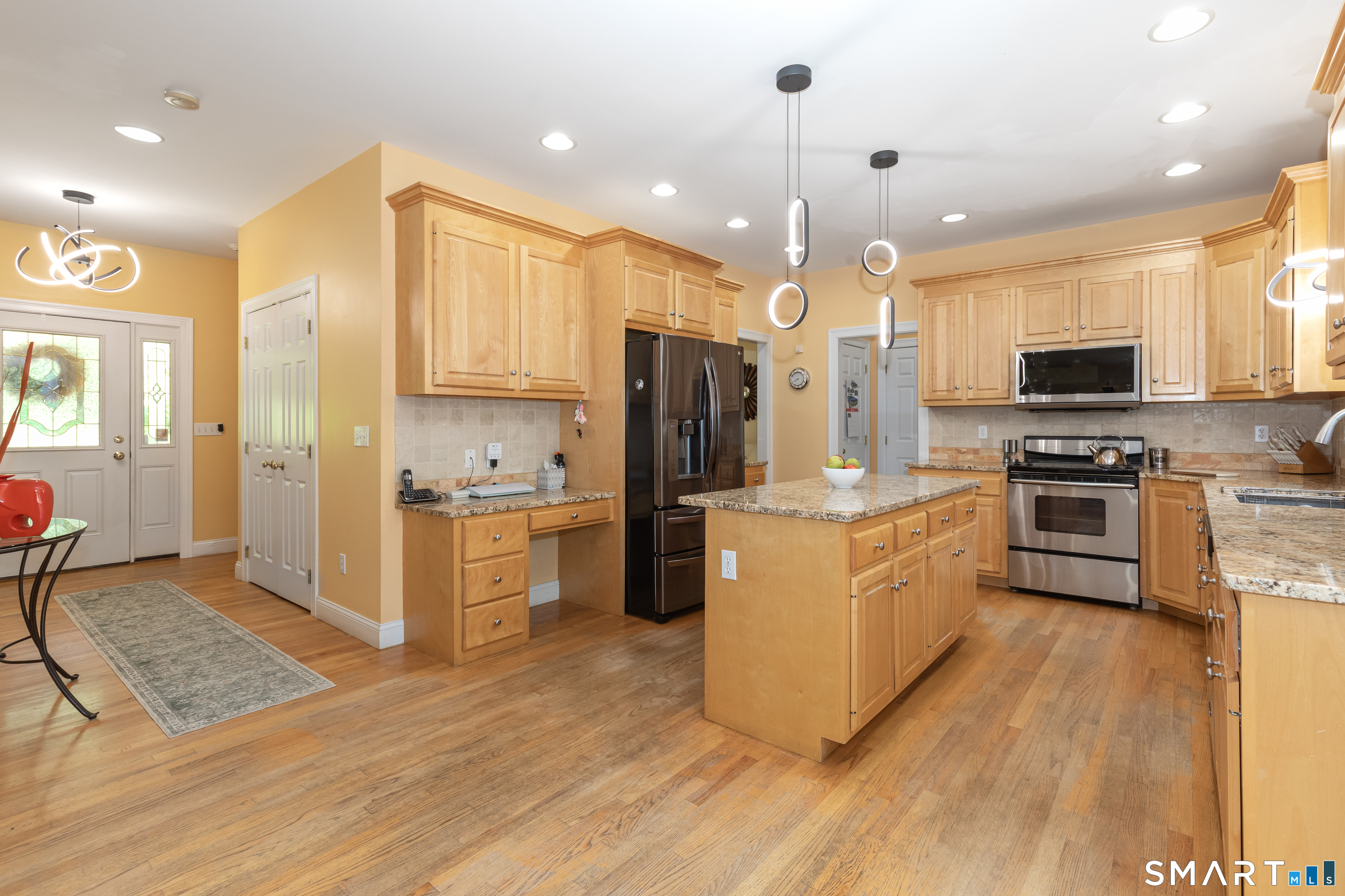 347 Lakeside Road Property Photo 4
