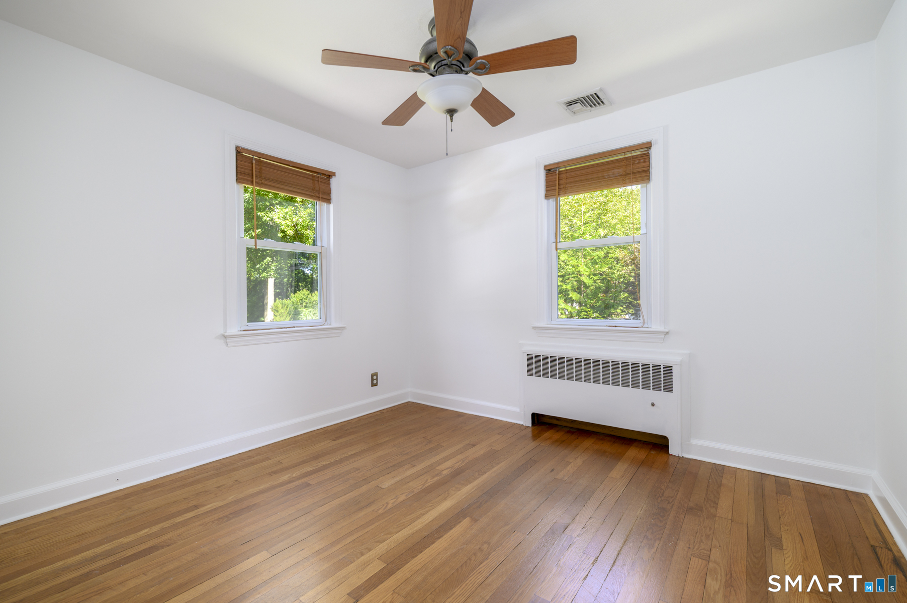 241 Strawberry Hill Avenue Property Photo 16