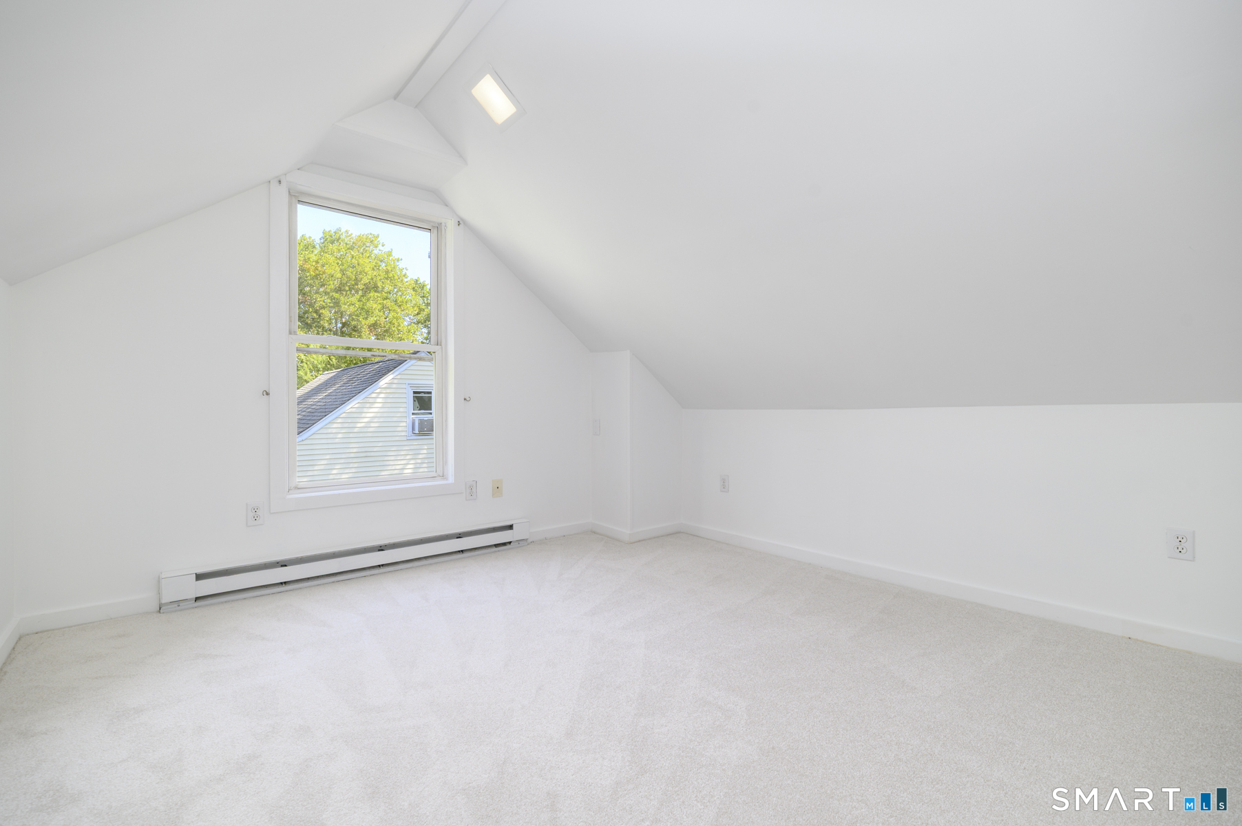 241 Strawberry Hill Avenue Property Photo 19