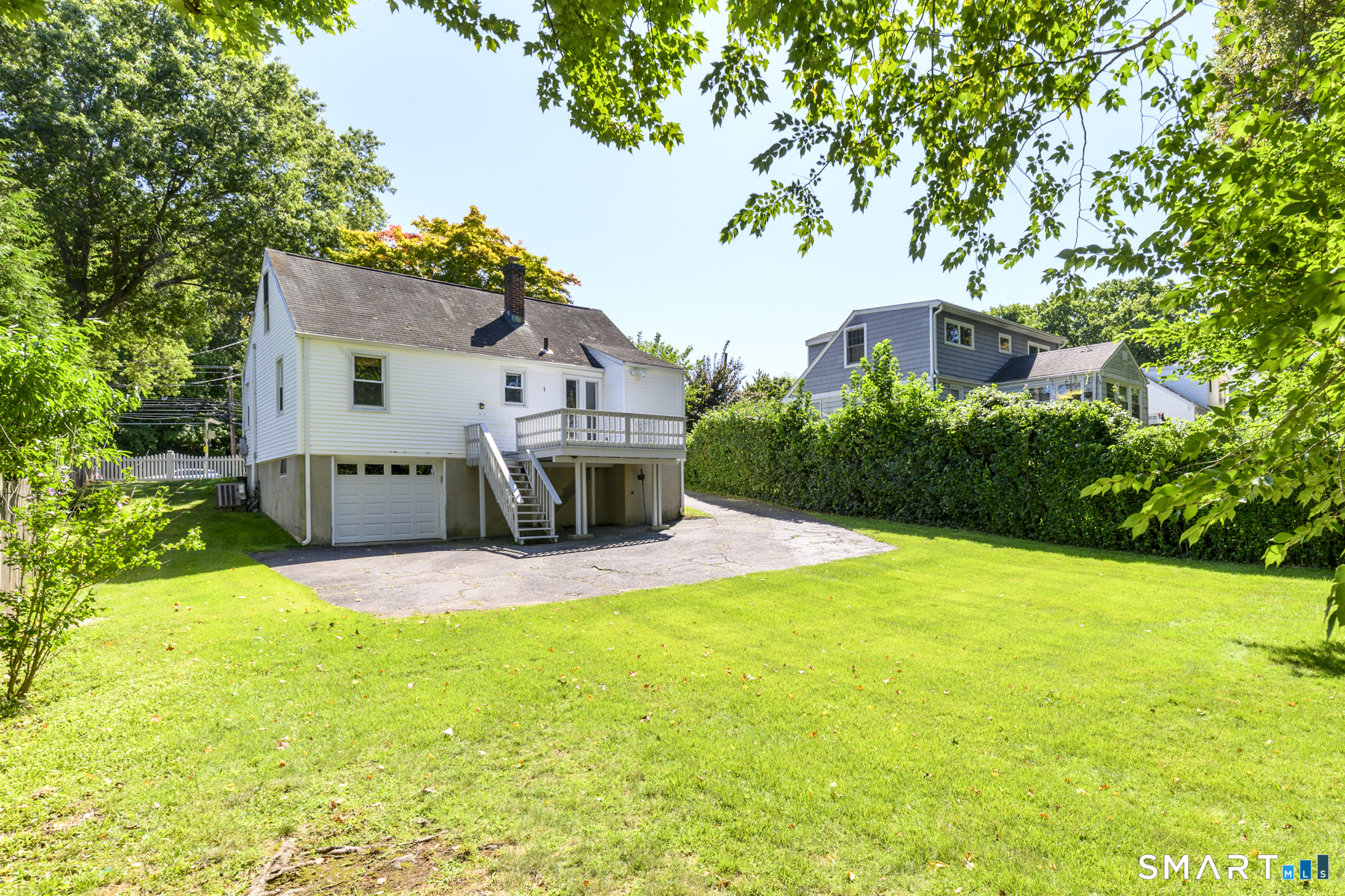 241 Strawberry Hill Avenue Property Photo 24