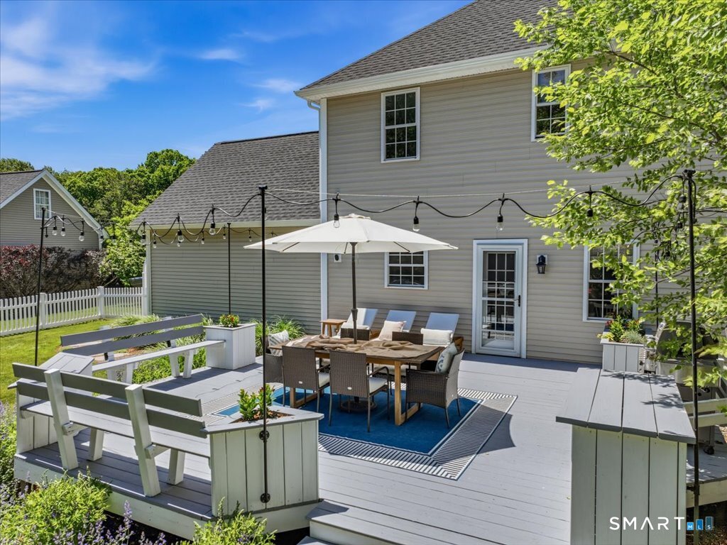 38 Tarragon Drive Property Photo 12
