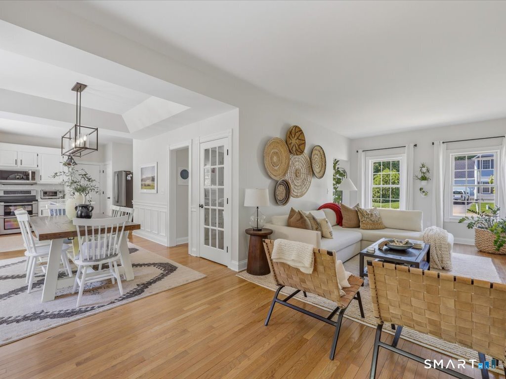 38 Tarragon Drive Property Photo 18