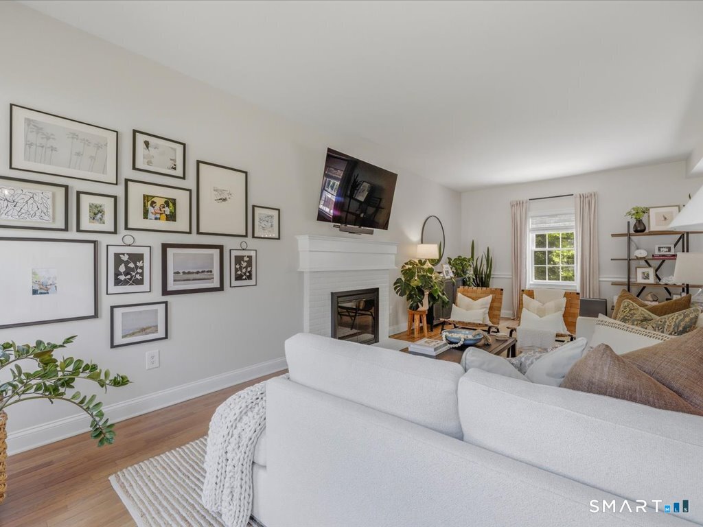 38 Tarragon Drive Property Photo 21
