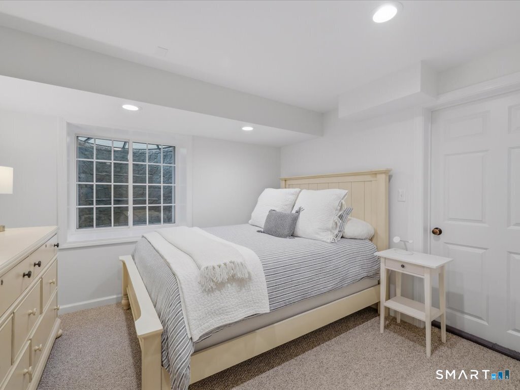 38 Tarragon Drive Property Photo 23