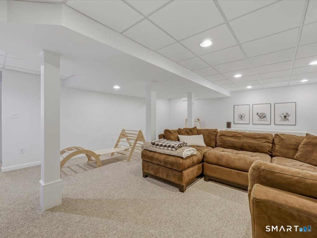 38 Tarragon Drive Property Photo 25