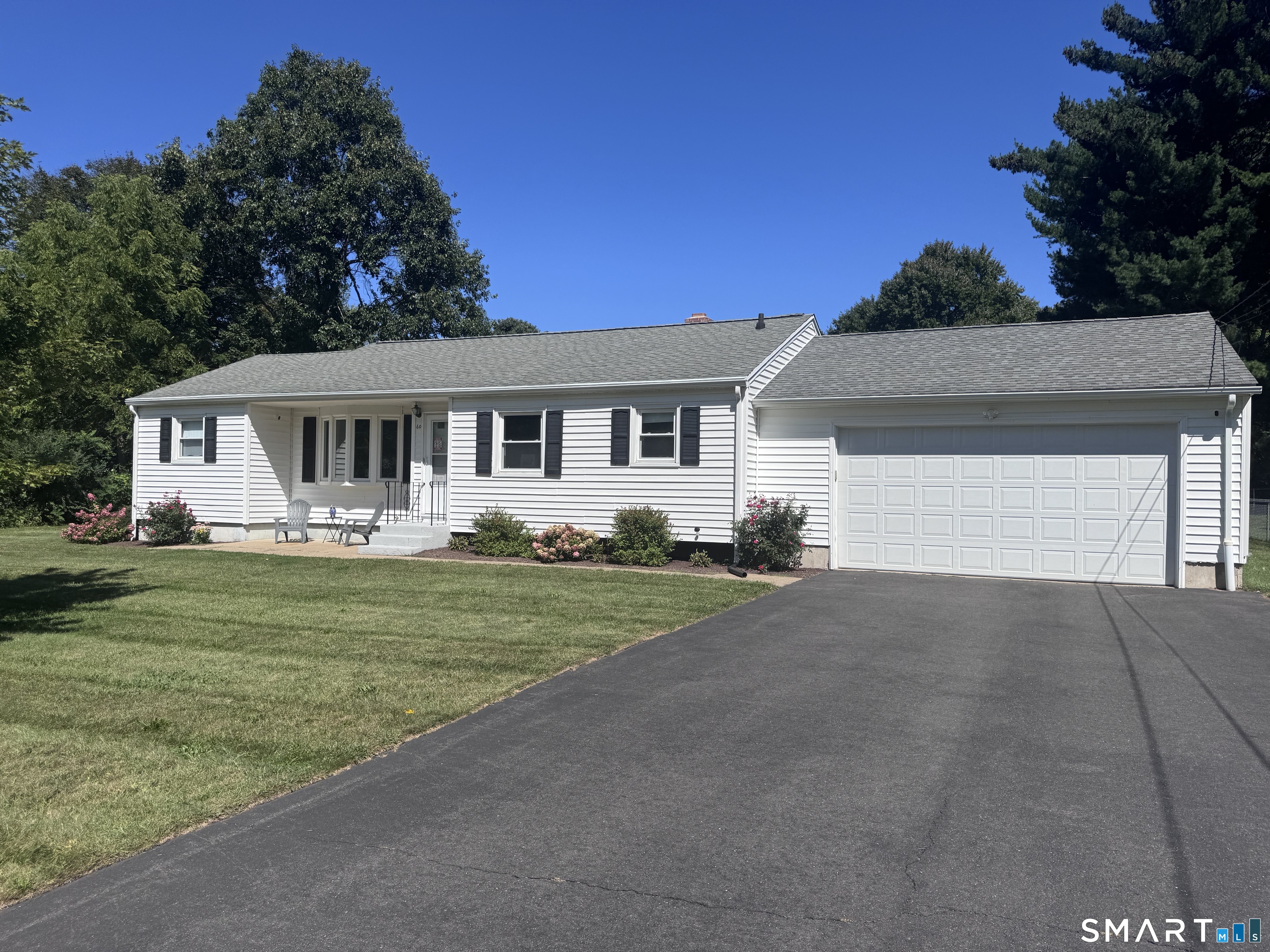 60 Hartl Drive Property Photo 1
