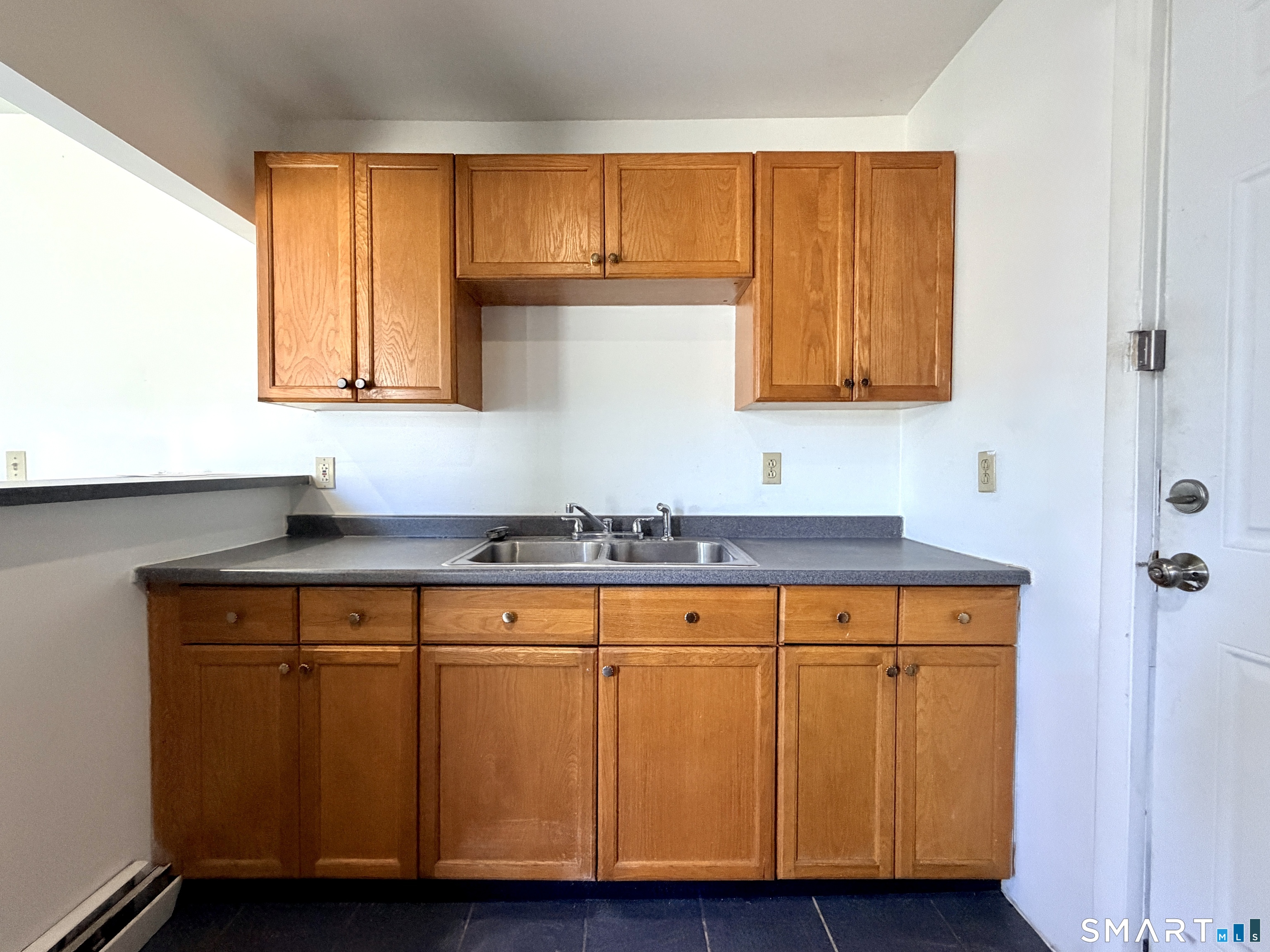 13 Jefferson 4 Avenue Property Photo 6