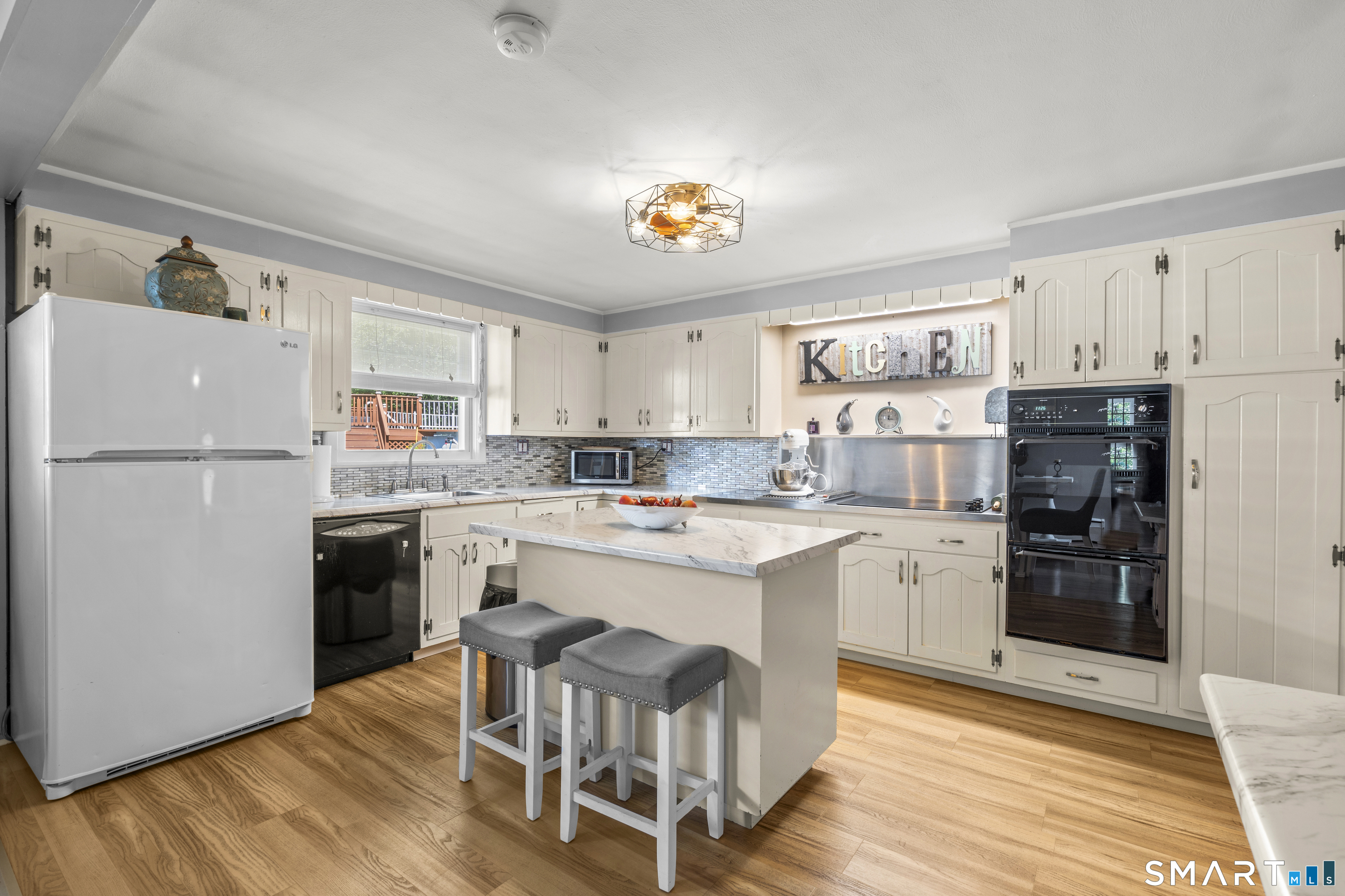 63 Wawecus Hill Road Property Photo 11
