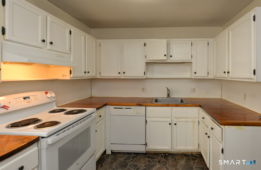 751 Heritage B Village Property Photo 6