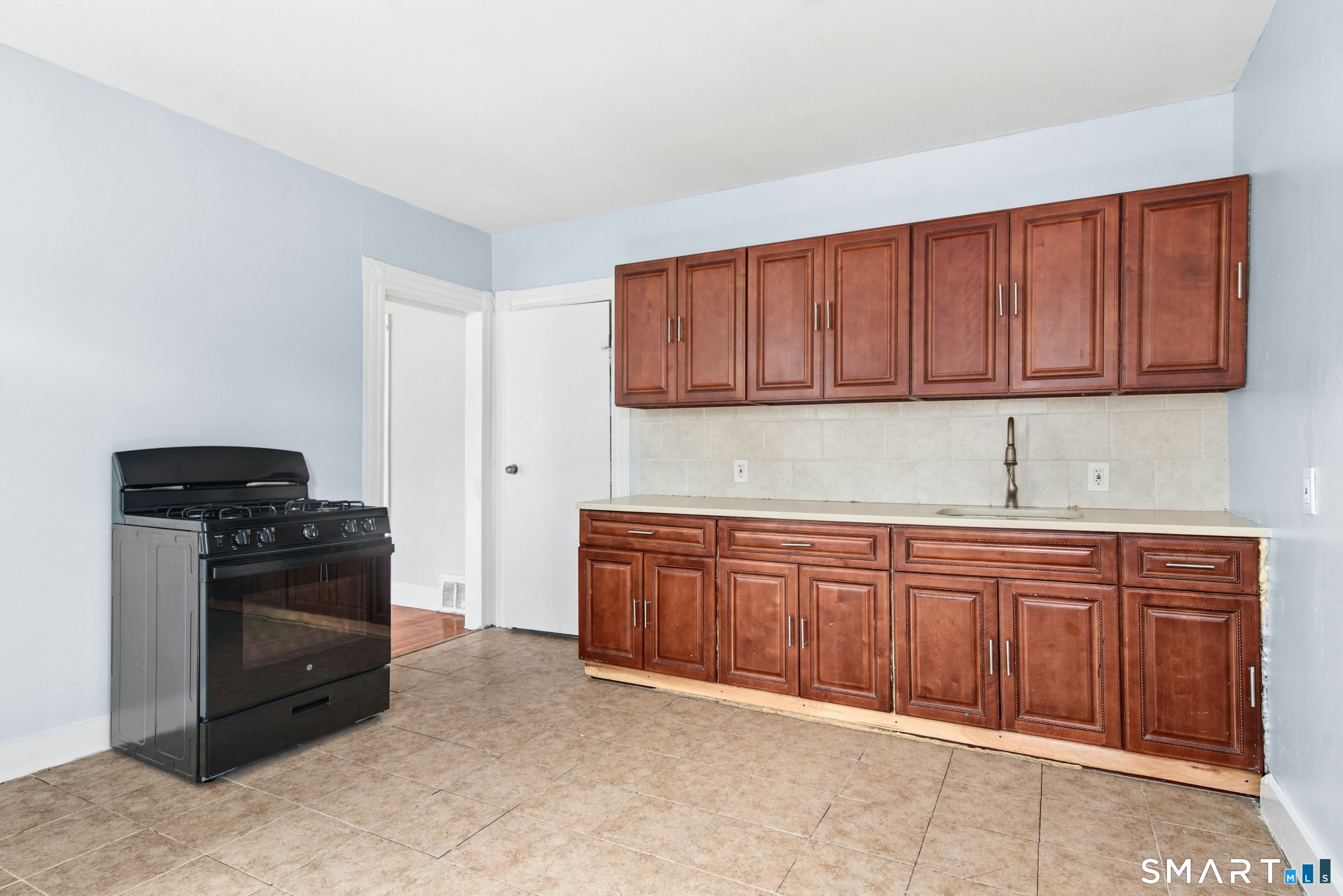 353 Charles Street Property Photo 7