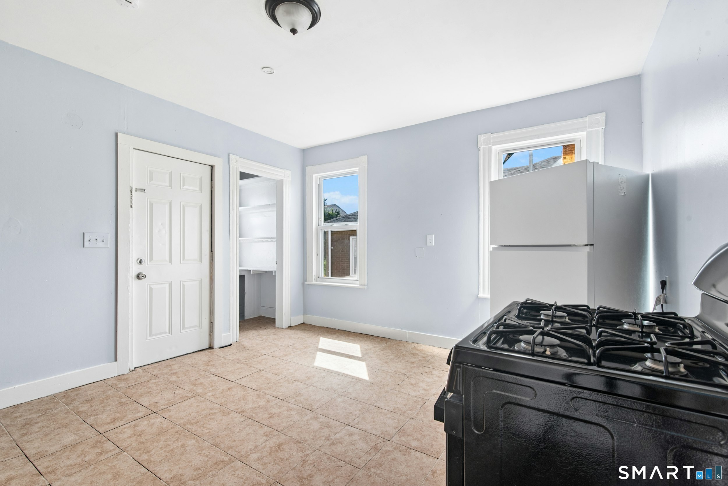 353 Charles Street Property Photo 8