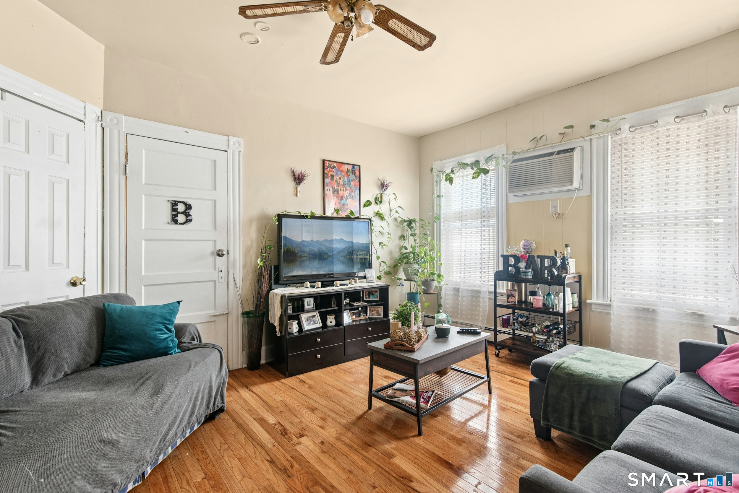 353 Charles Street Property Photo 11