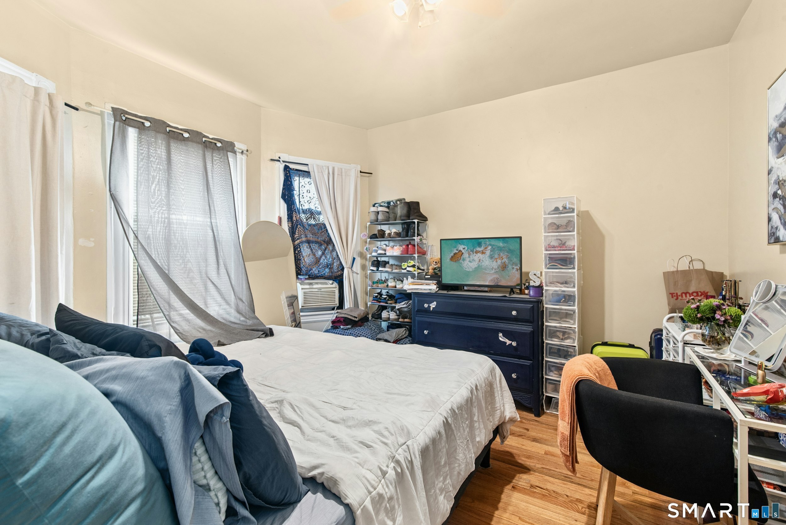 353 Charles Street Property Photo 15