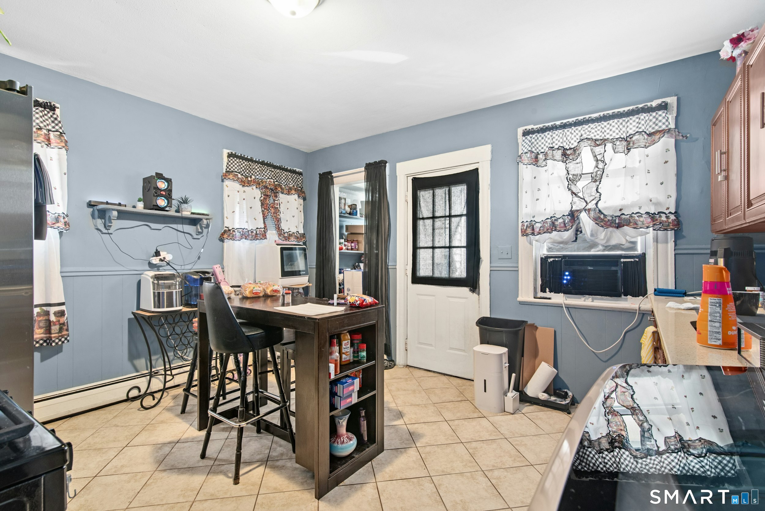 353 Charles Street Property Photo 17