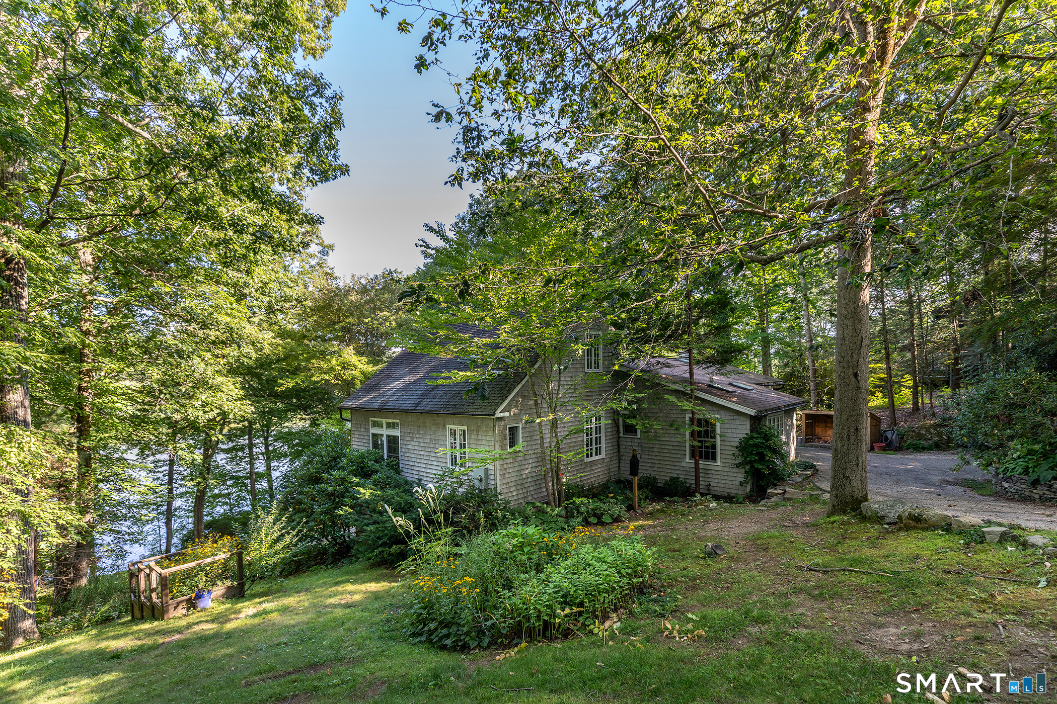 130 Lake Drive Property Photo 2