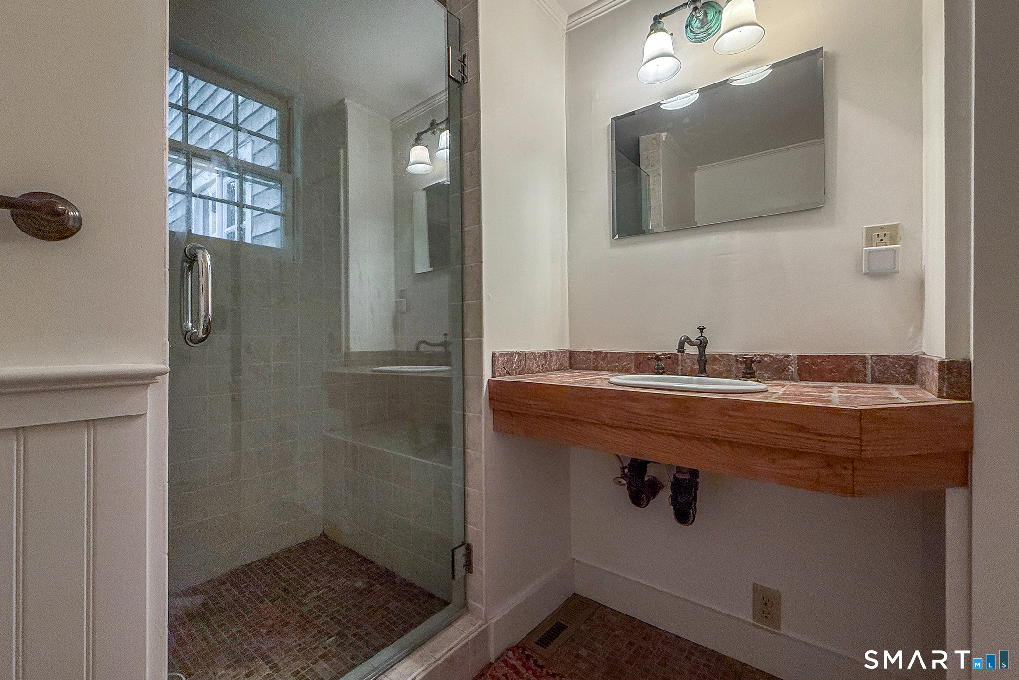 130 Lake Drive Property Photo 20
