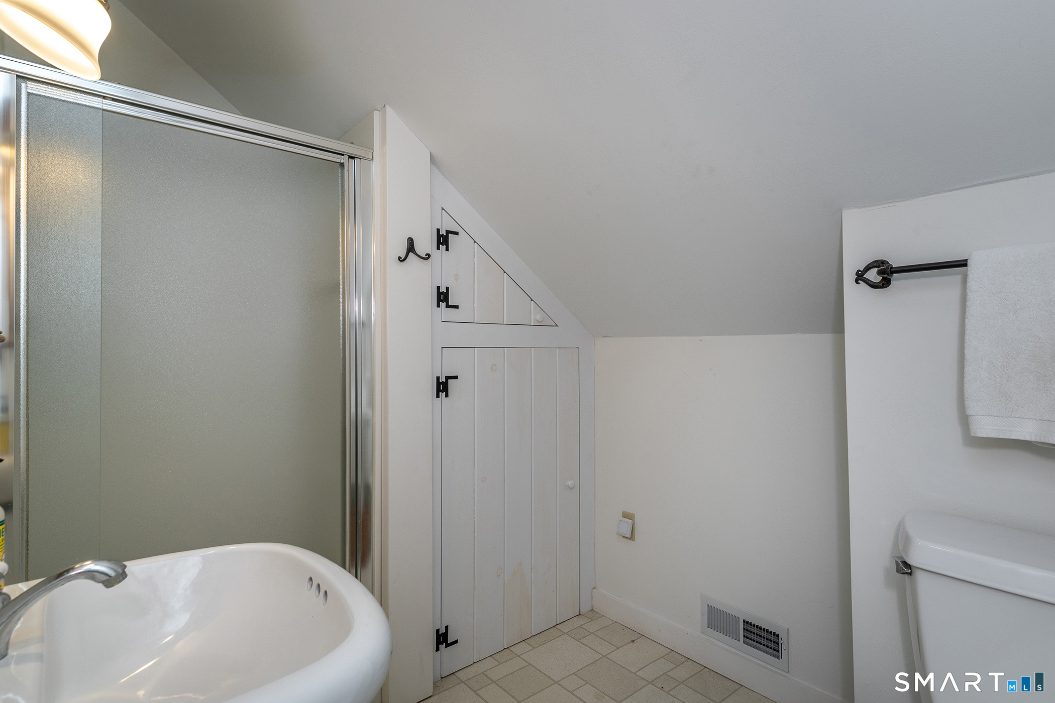 130 Lake Drive Property Photo 22
