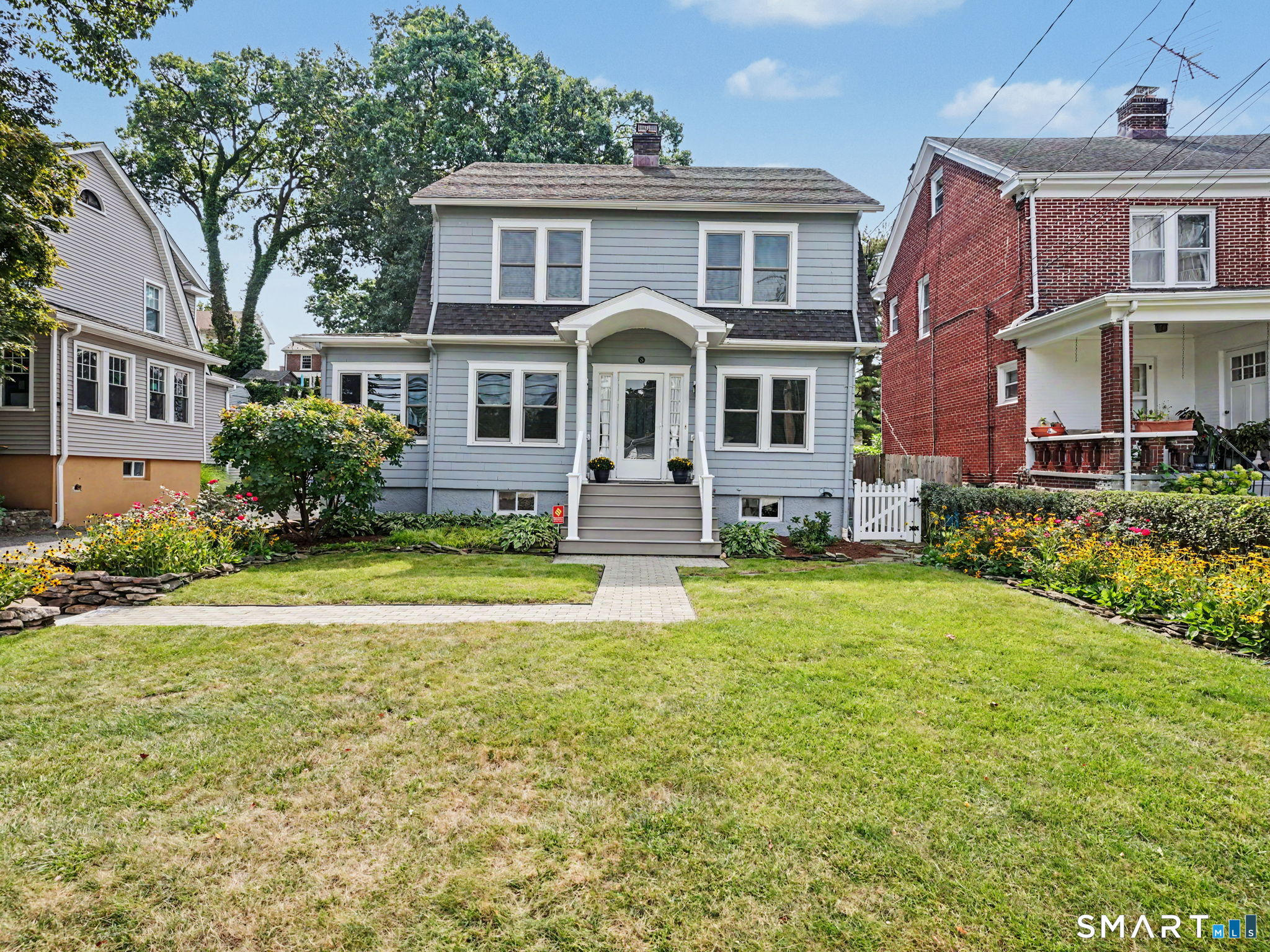 25 Hillandale Avenue Property Photo 1