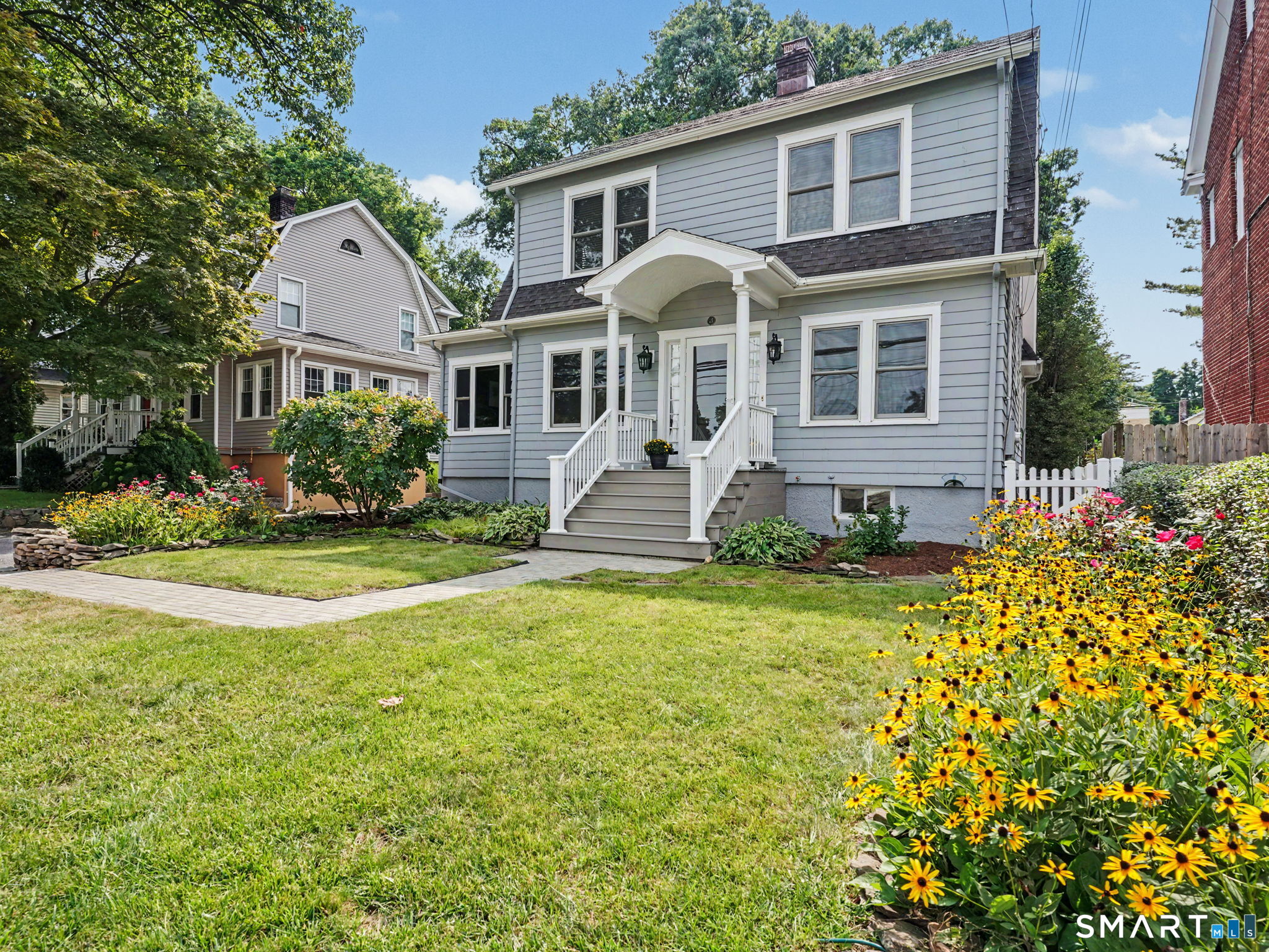 25 Hillandale Avenue Property Photo 3