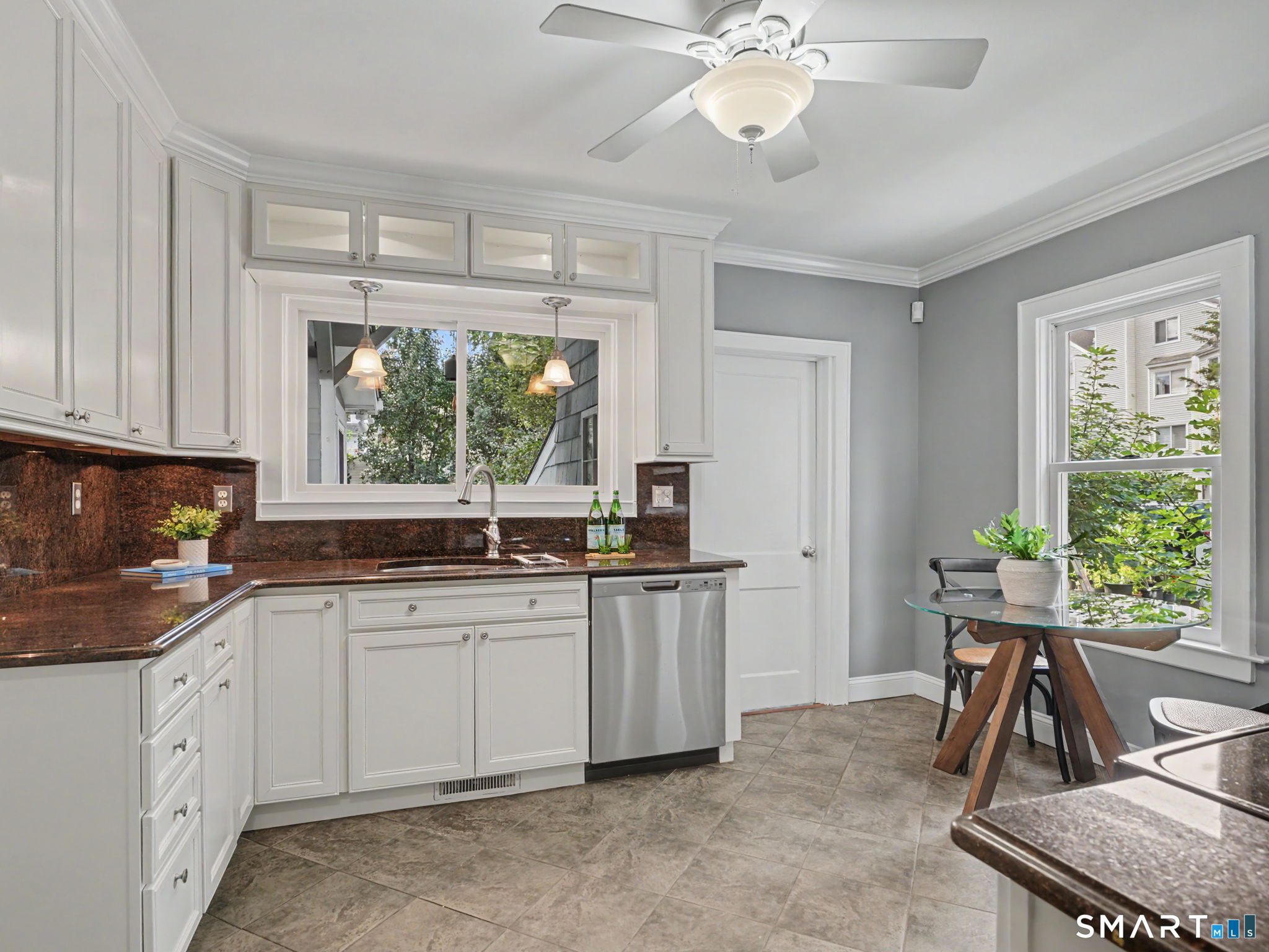 25 Hillandale Avenue Property Photo 15